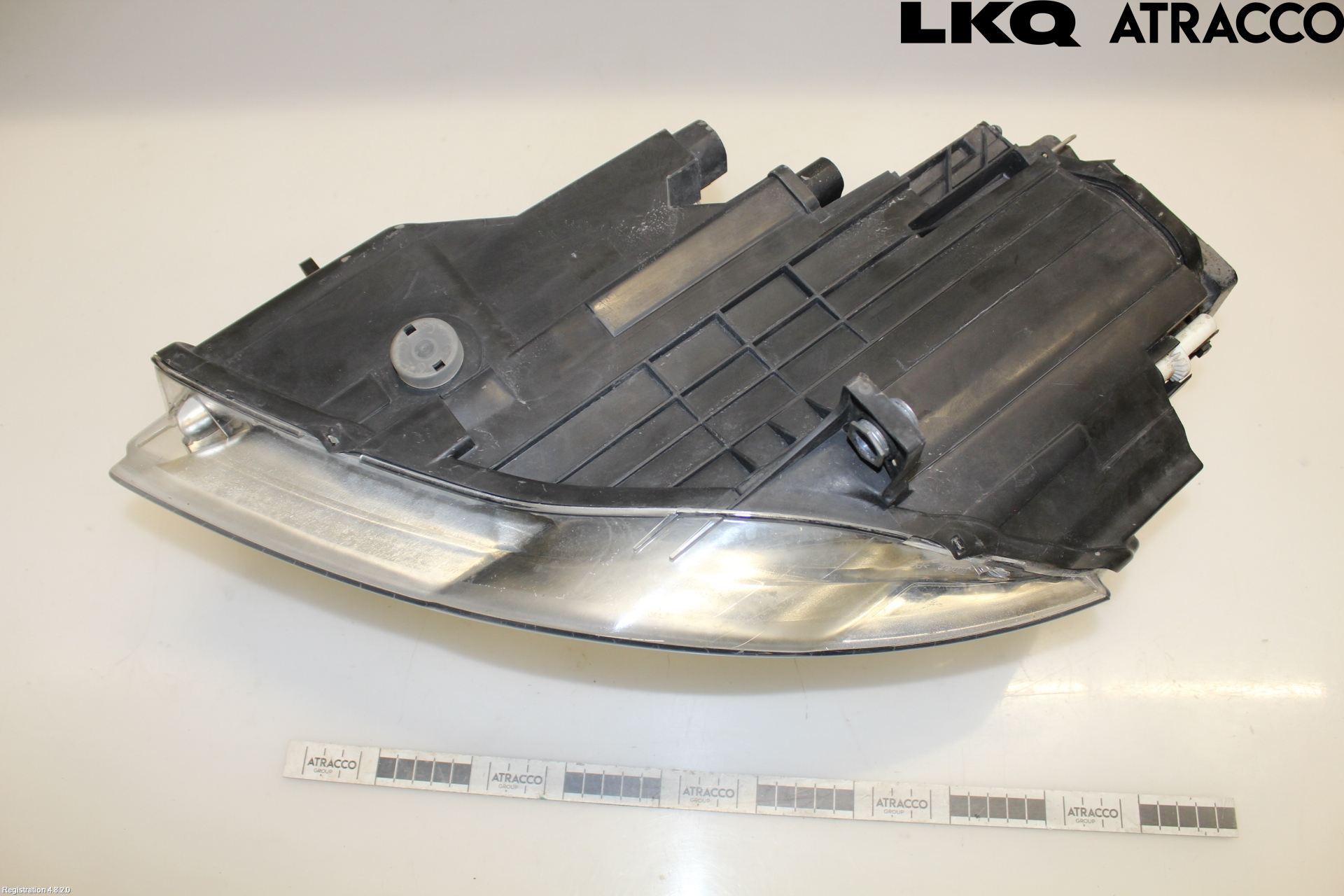 Volkswagen VW PASSAT 05-11 Strålkastare Höger