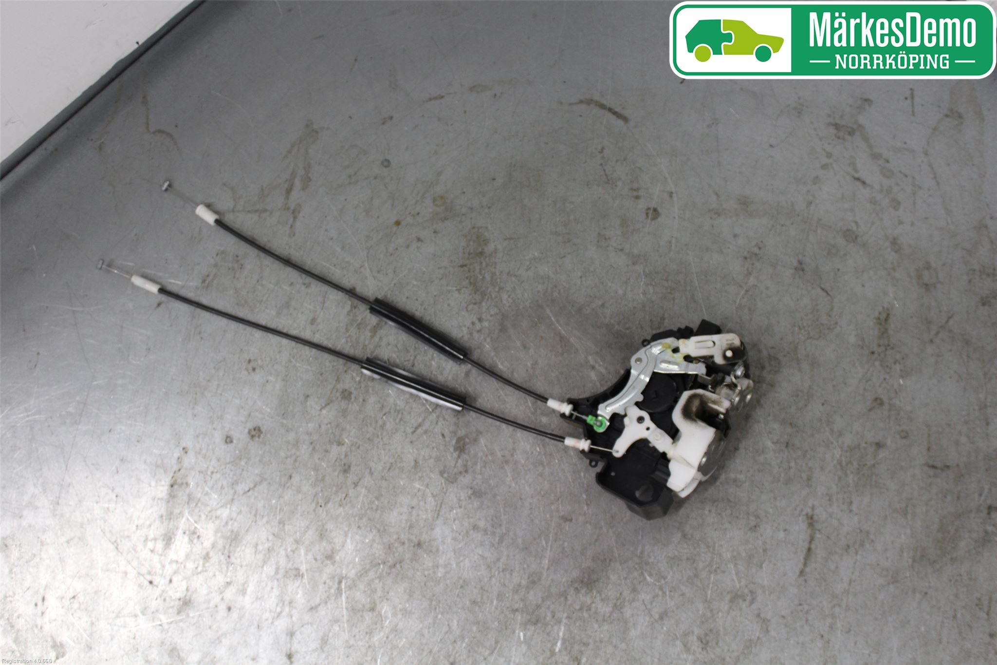 Mitsubishi COLT   04-08 Låskista-Dörrlås