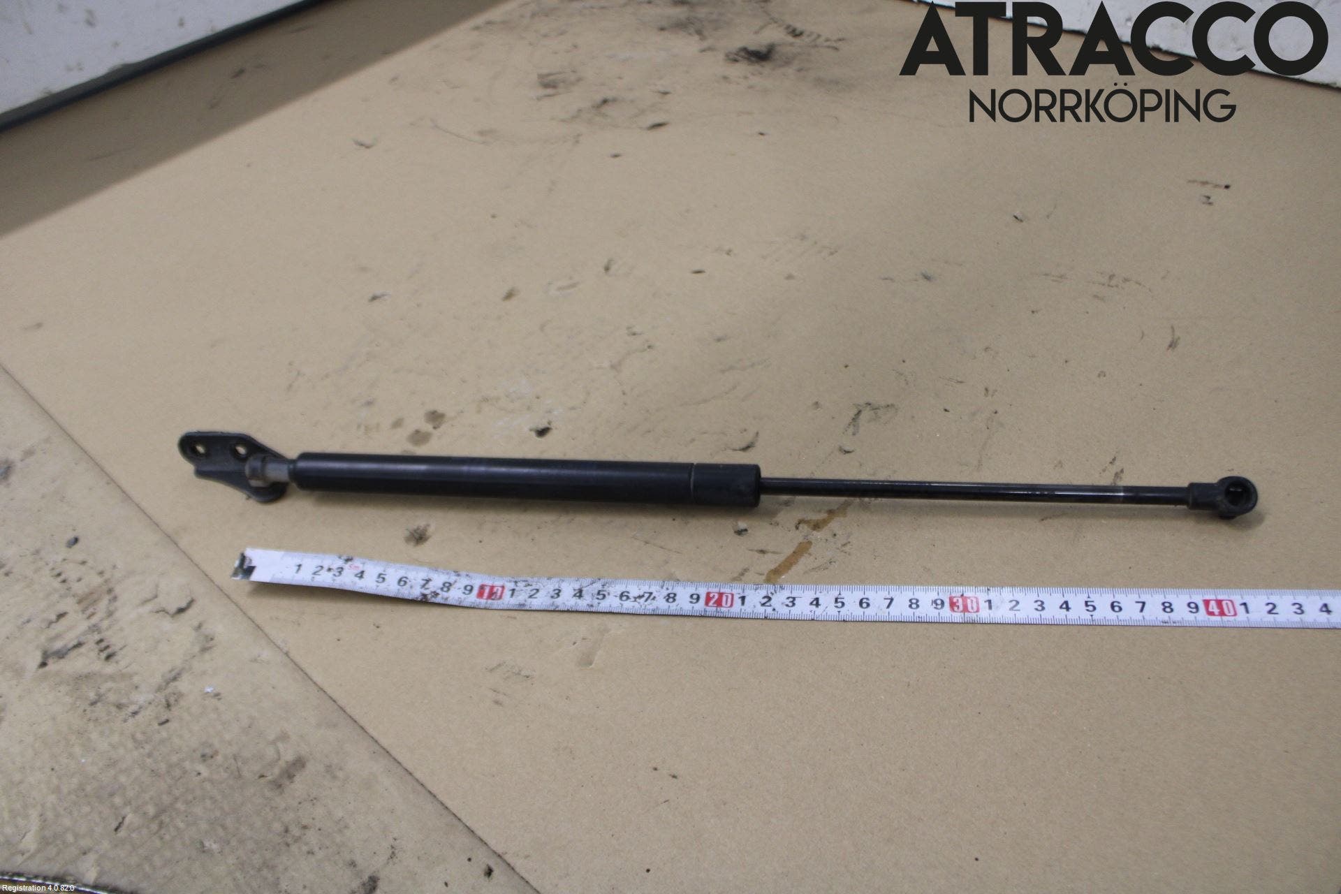 Toyota AVENSIS 07-08 Gasfjäder Baklucka