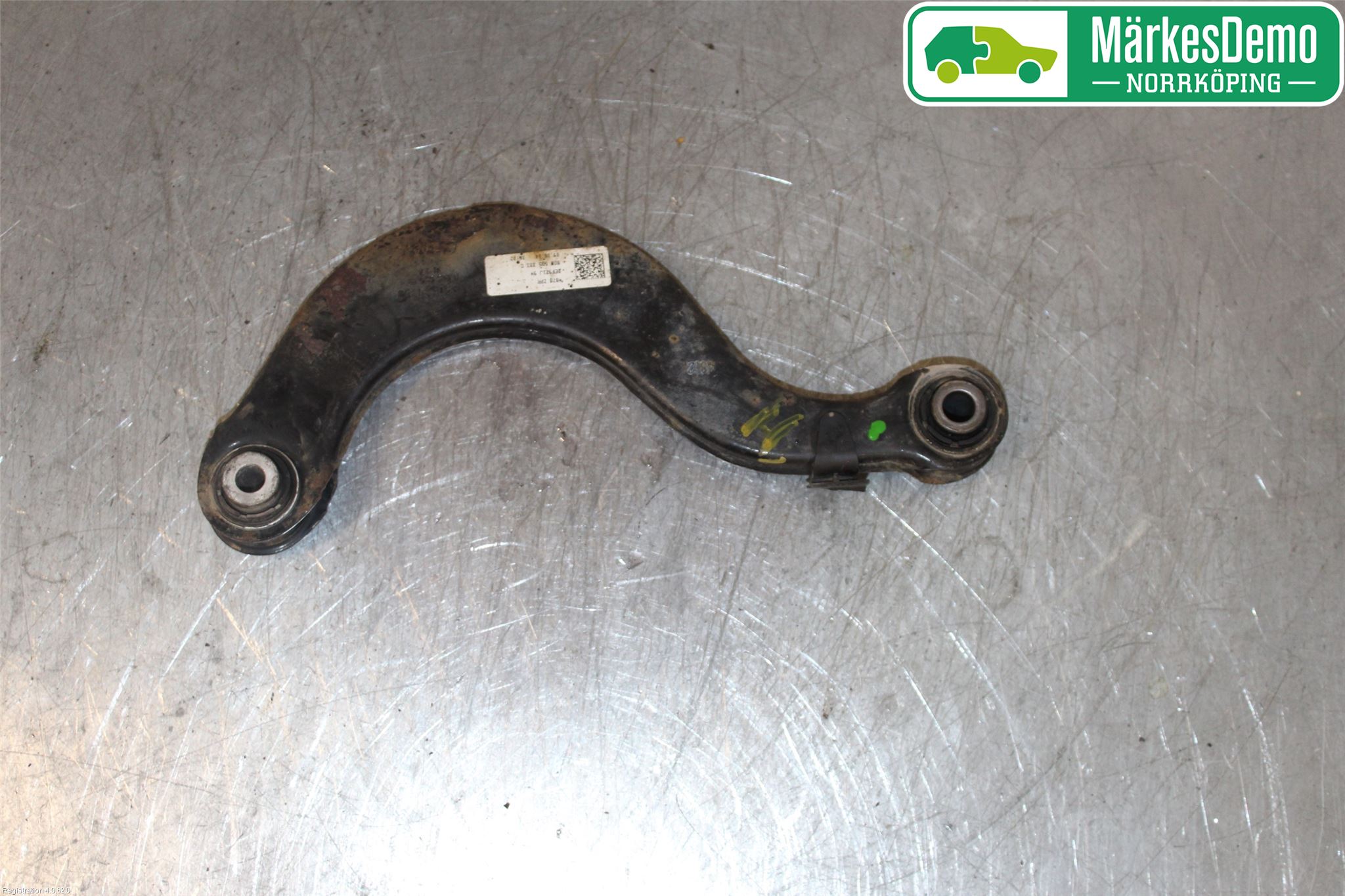 Skoda YETI Bärarm Bak Övre Höger