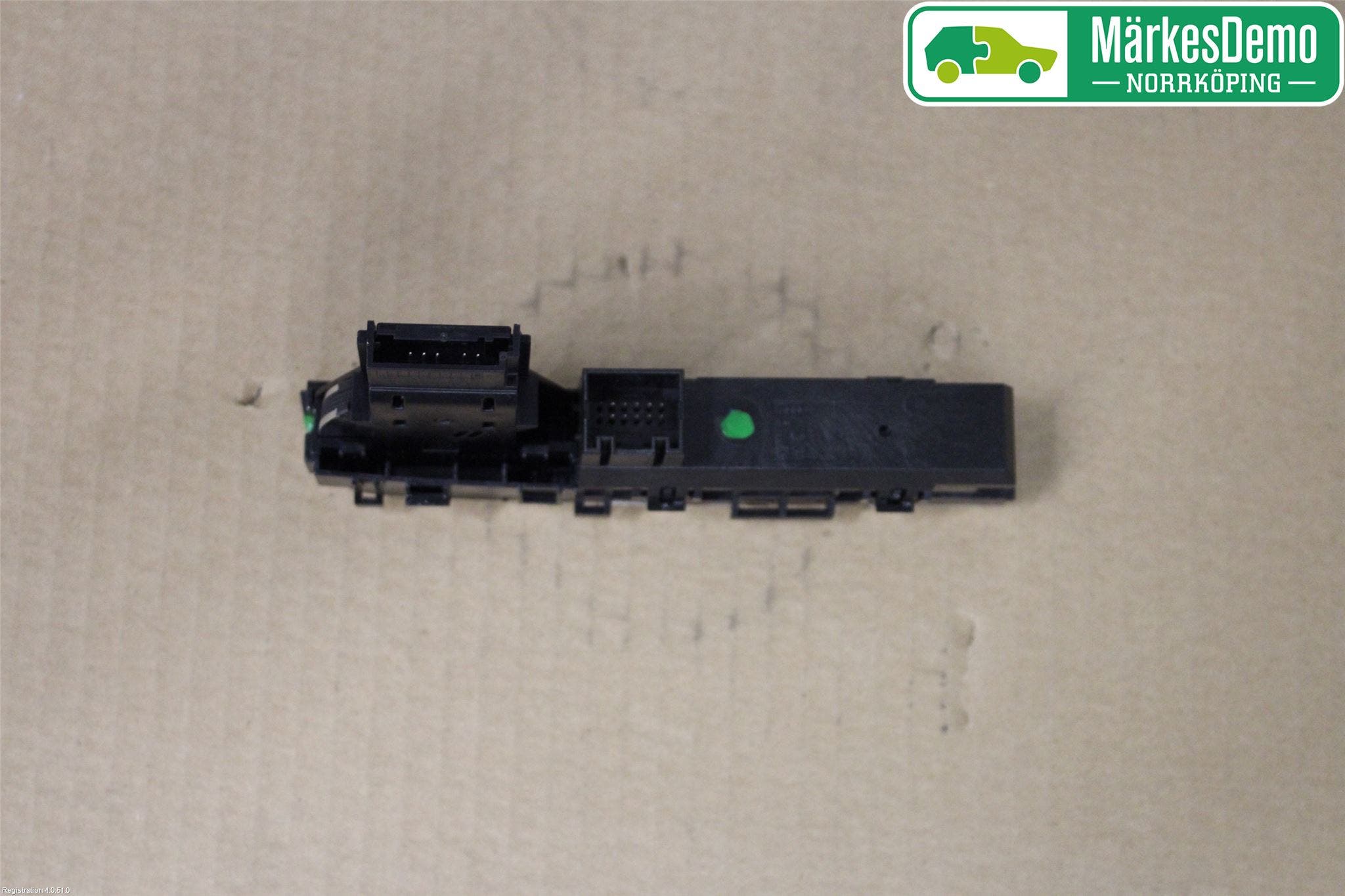 Audi A8/S8 4H 10-17 Strömställare Parkeringshjälp