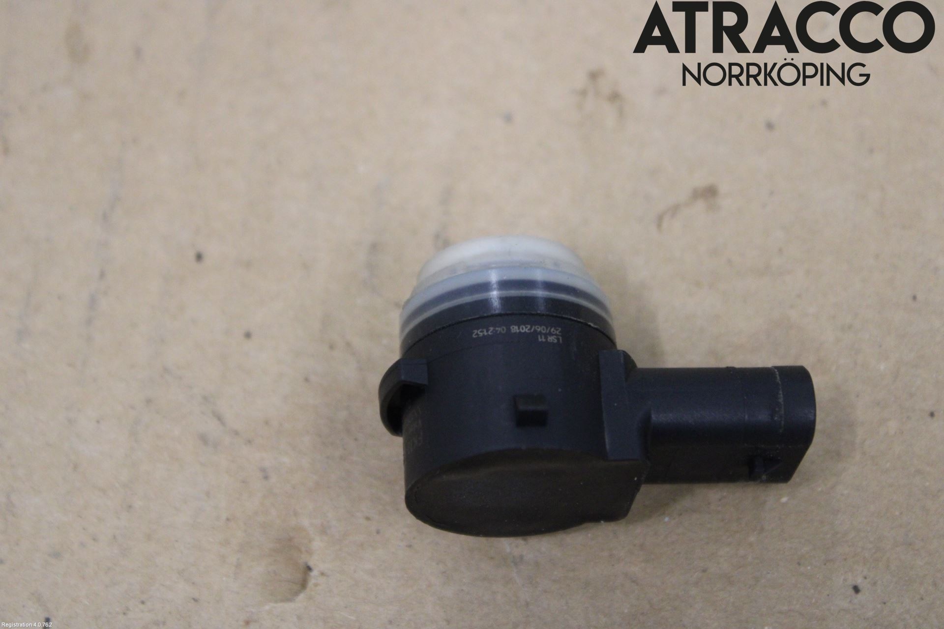 Jaguar E-PACE 17- Parkeringshjälp Frontsensor