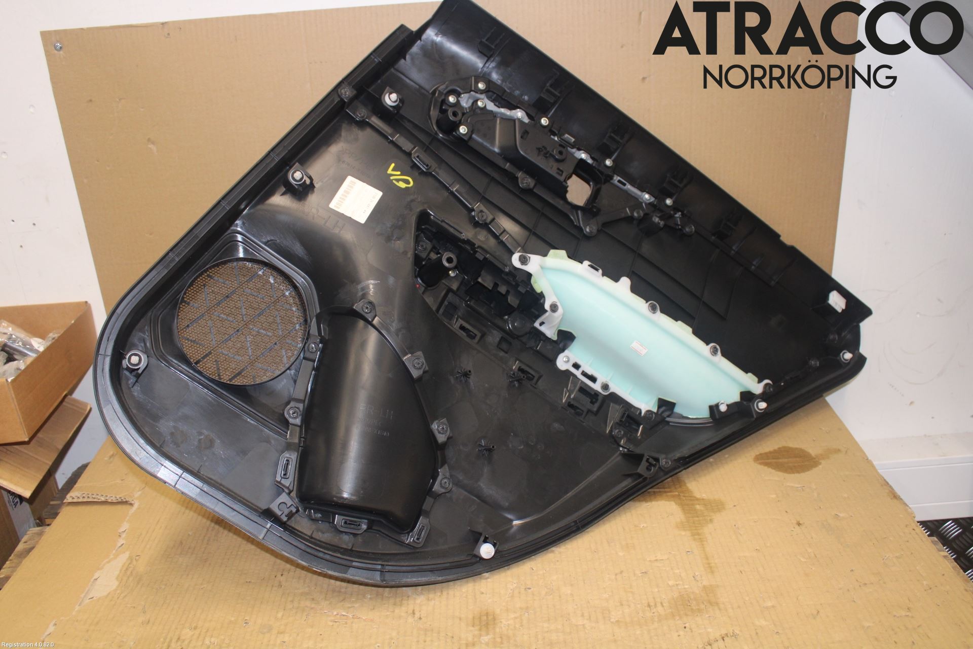 Toyota RAV4 19- Dörrklädsel Vä