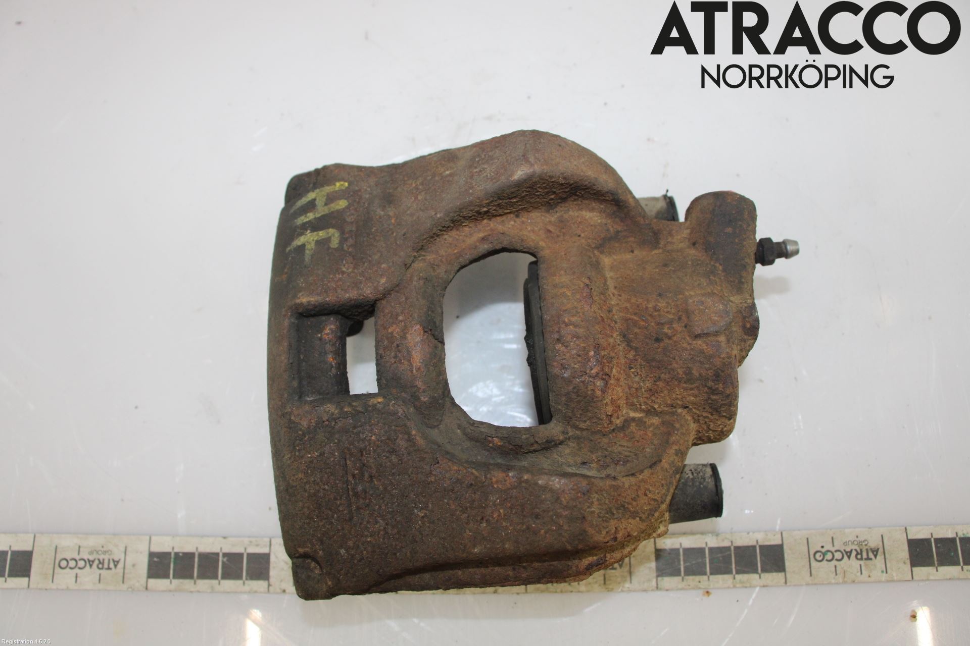 Volvo V70 14-16 Bromsok Fram Höger