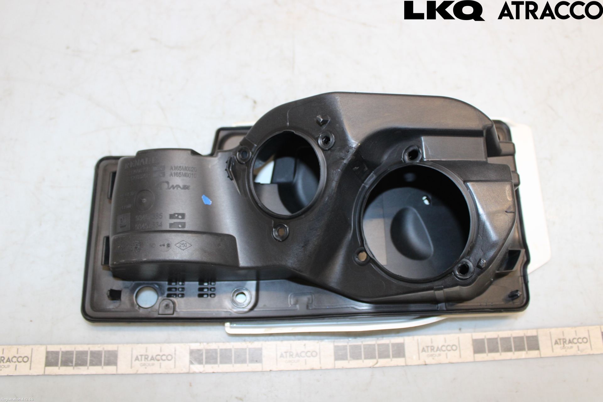 Nissan PRIMASTAR Tanklucka