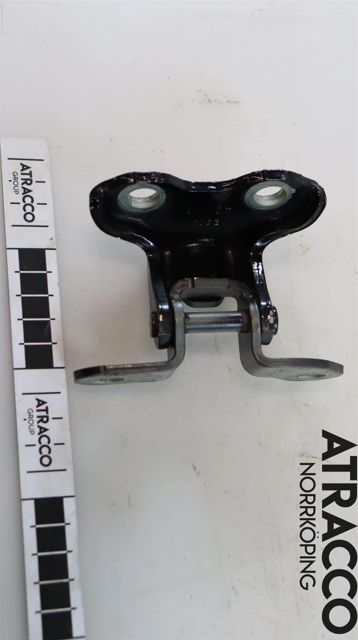 Toyota AVENSIS 16-18 Dörrgångjärn