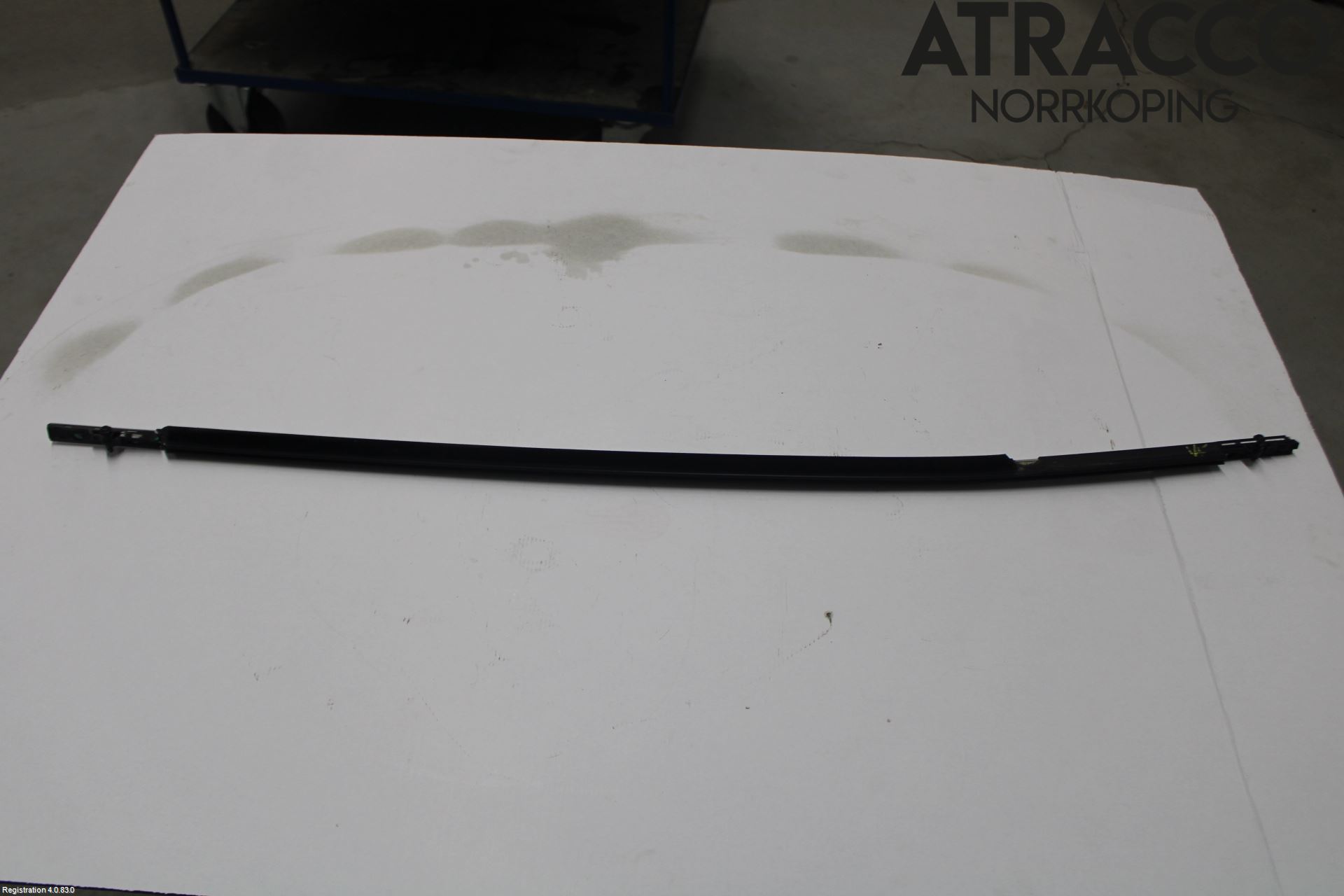 Jaguar I-PACE 18- Dörr Dekorlist Fram Vä