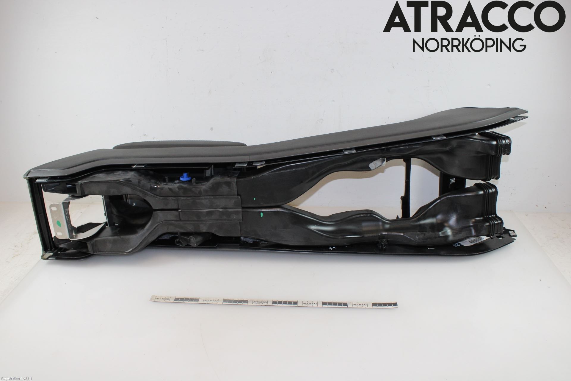 Audi A8/S8 4E  02-09 Instrumentkonsoll Mitt