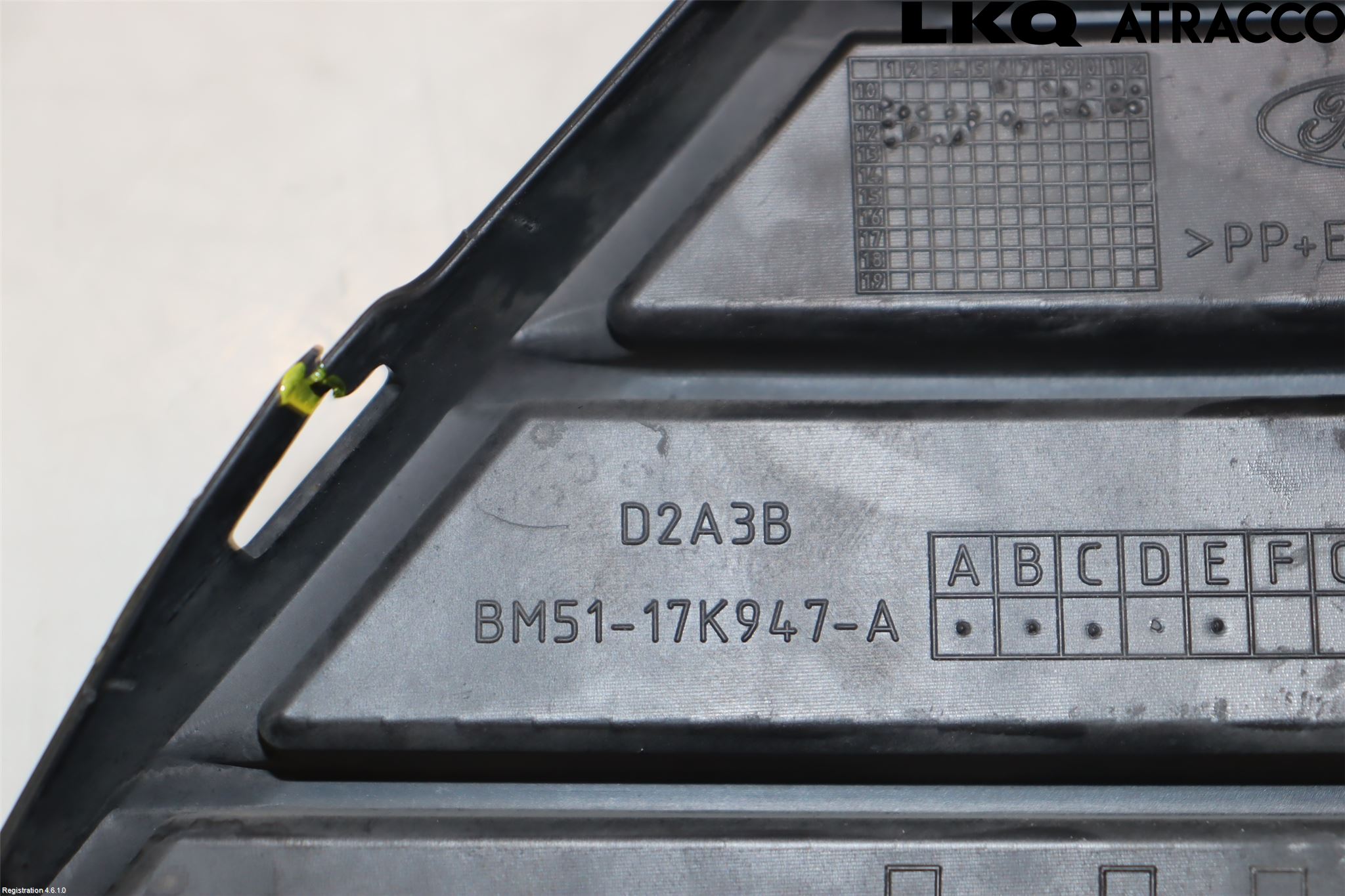 Ford FOCUS 11-14 Grilldel Vänster