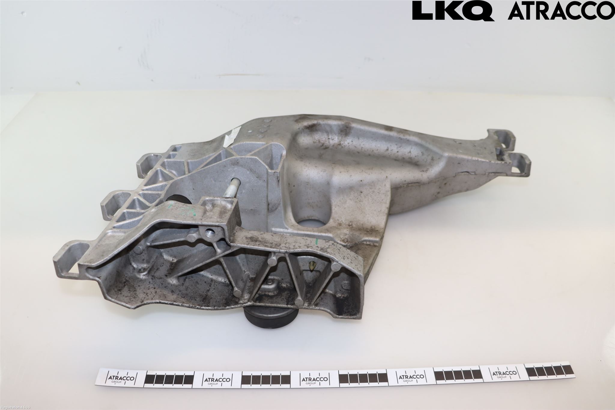 Jaguar F-PACE Växellådsfäste