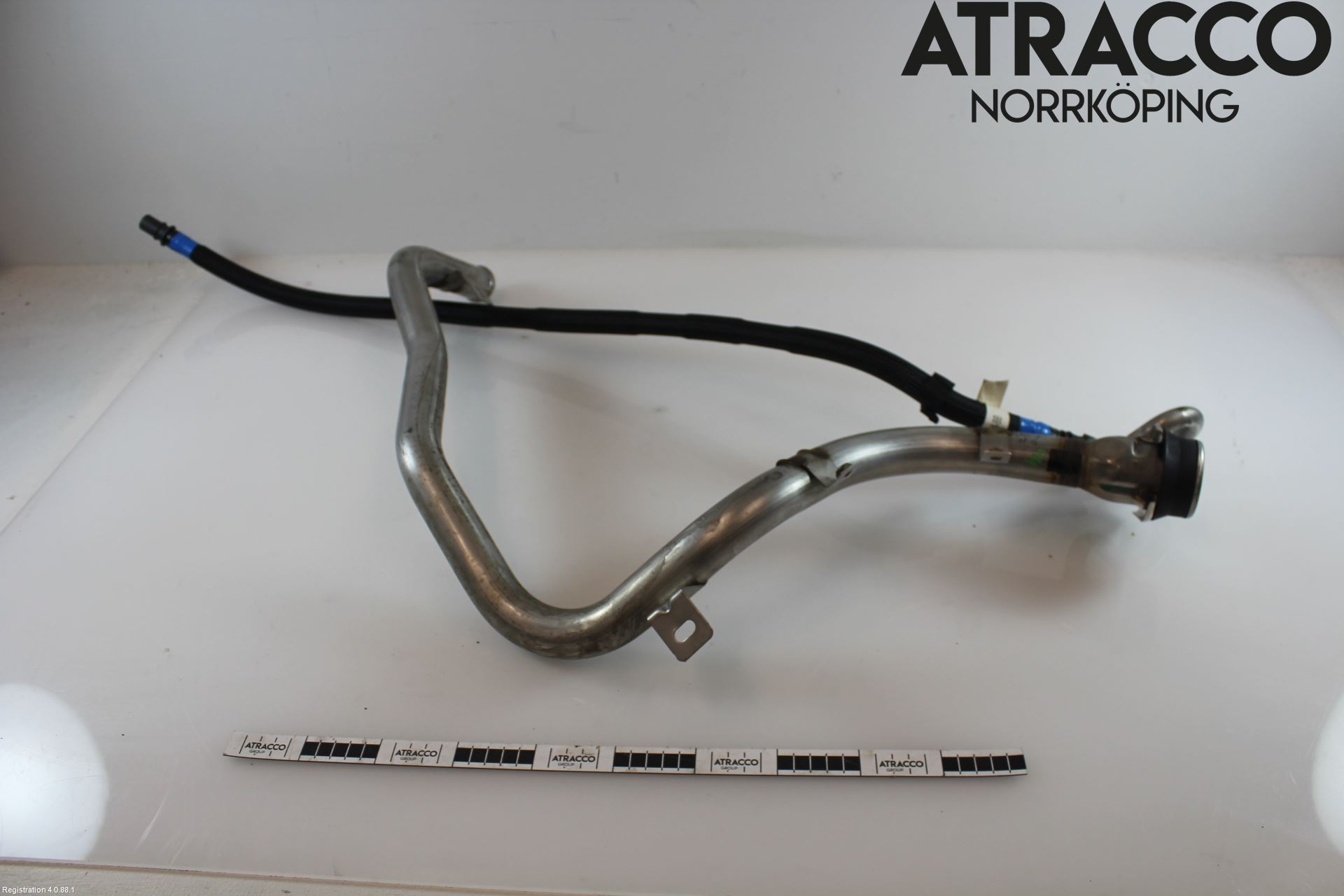 Jaguar F-TYPE Bränslepåfyllnrör-Slang