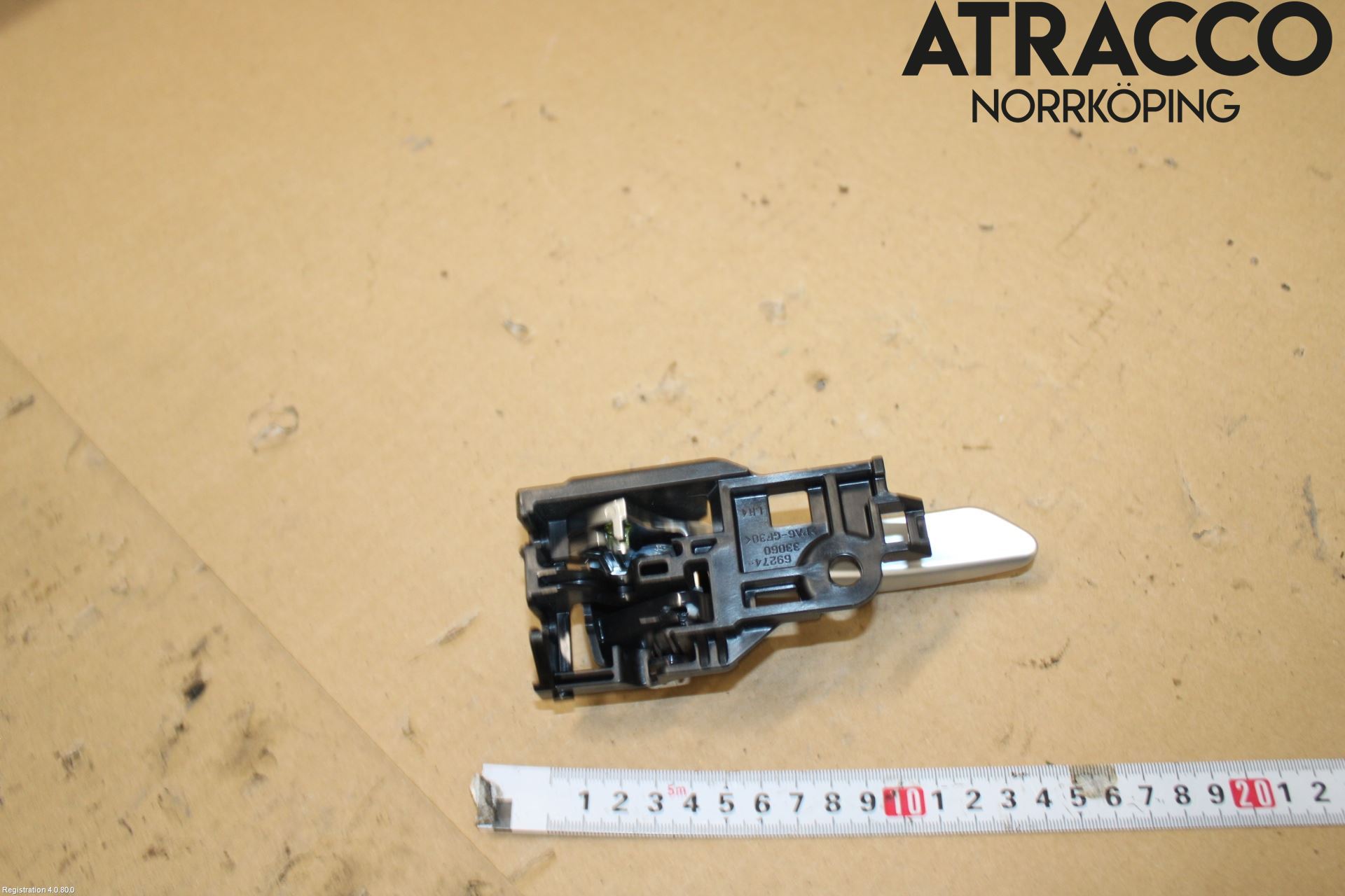 Toyota RAV4 19- Dörrhandtag Inre Vä