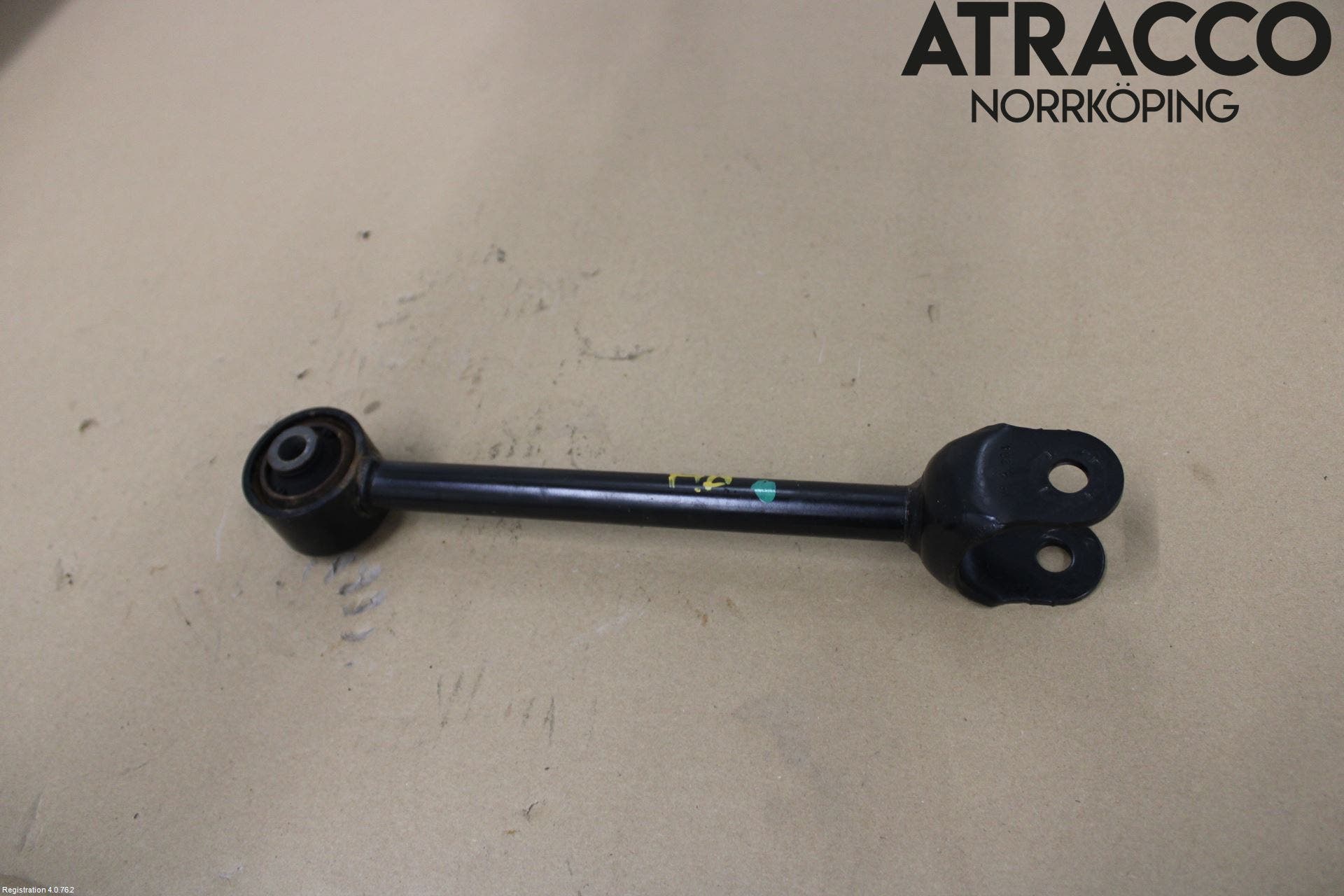 Toyota C-HR 16-23 Bärarm Bak Höger