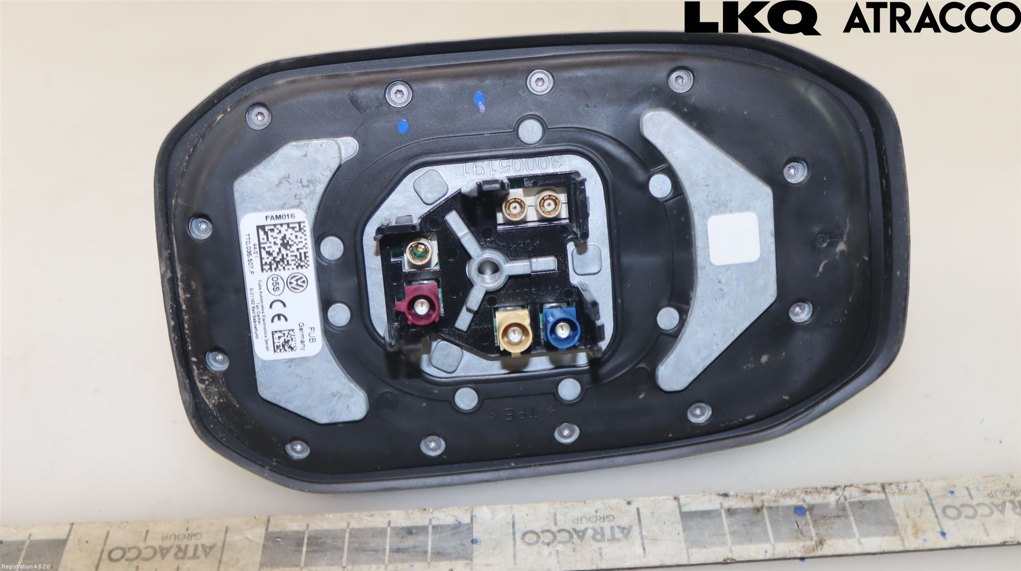 Volkswagen VW TRANSP/CARAVELLE (T7) 22-24 Antenn