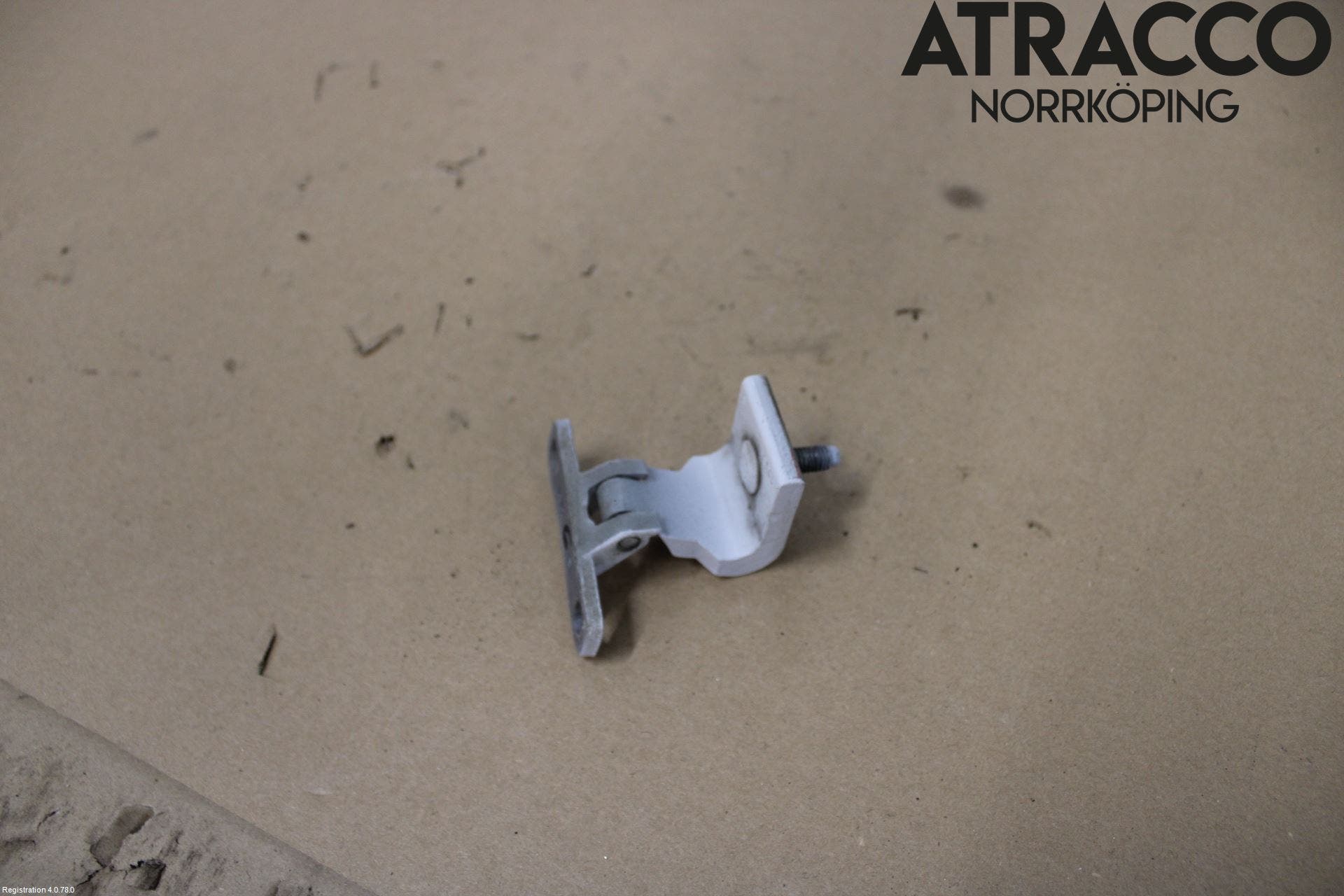 Audi Q3 8U 12-18 Bakluckegångjärn Hö