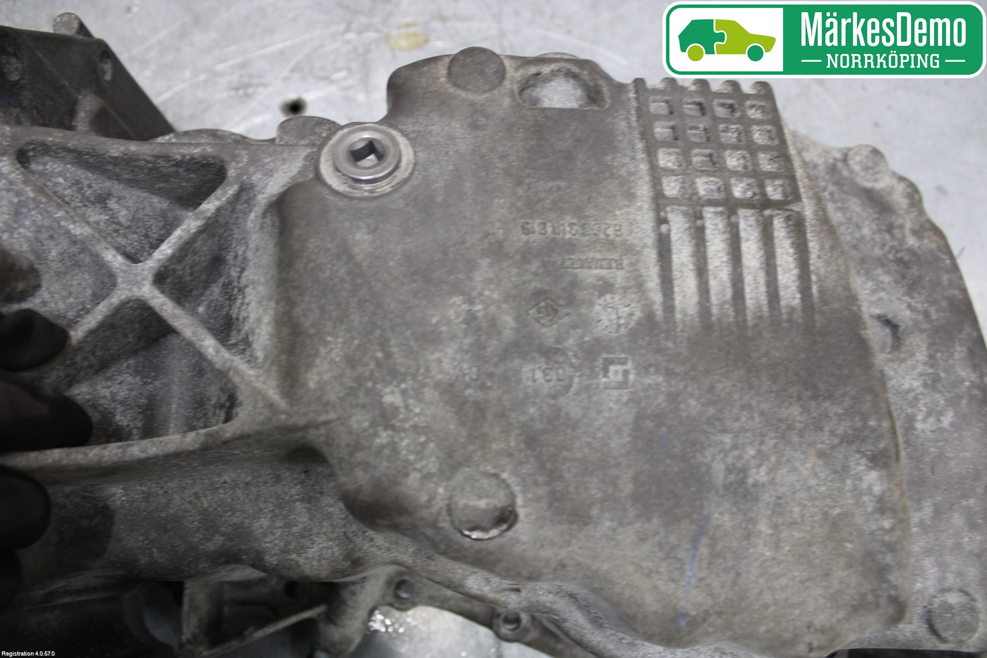 Renault KANGOO II 08-14 Oljetråg