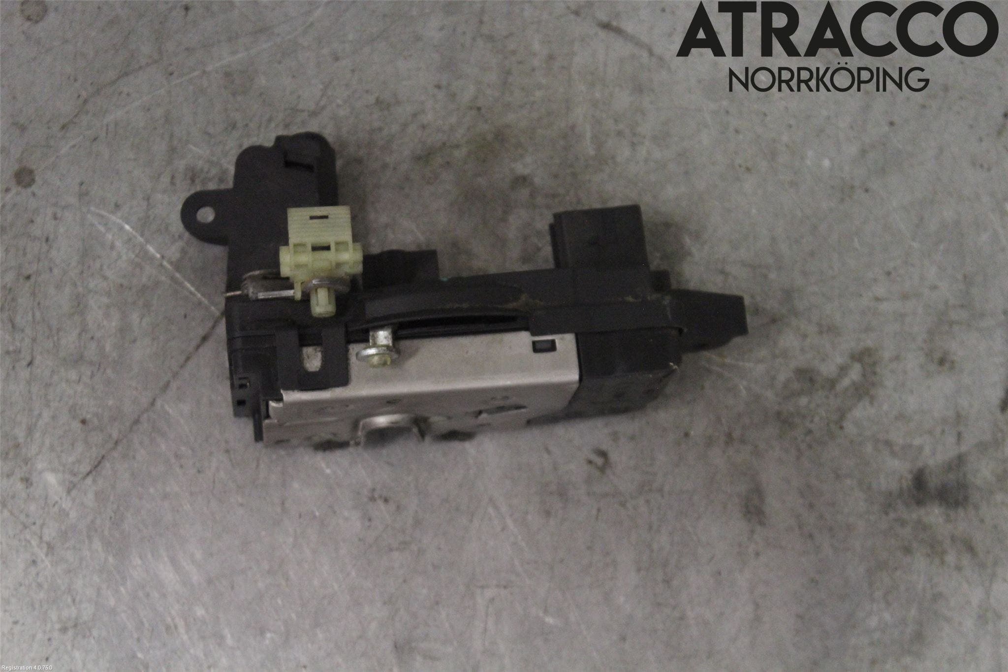 Opel ZAFIRA B 06-14 Låskista-Dörrlås