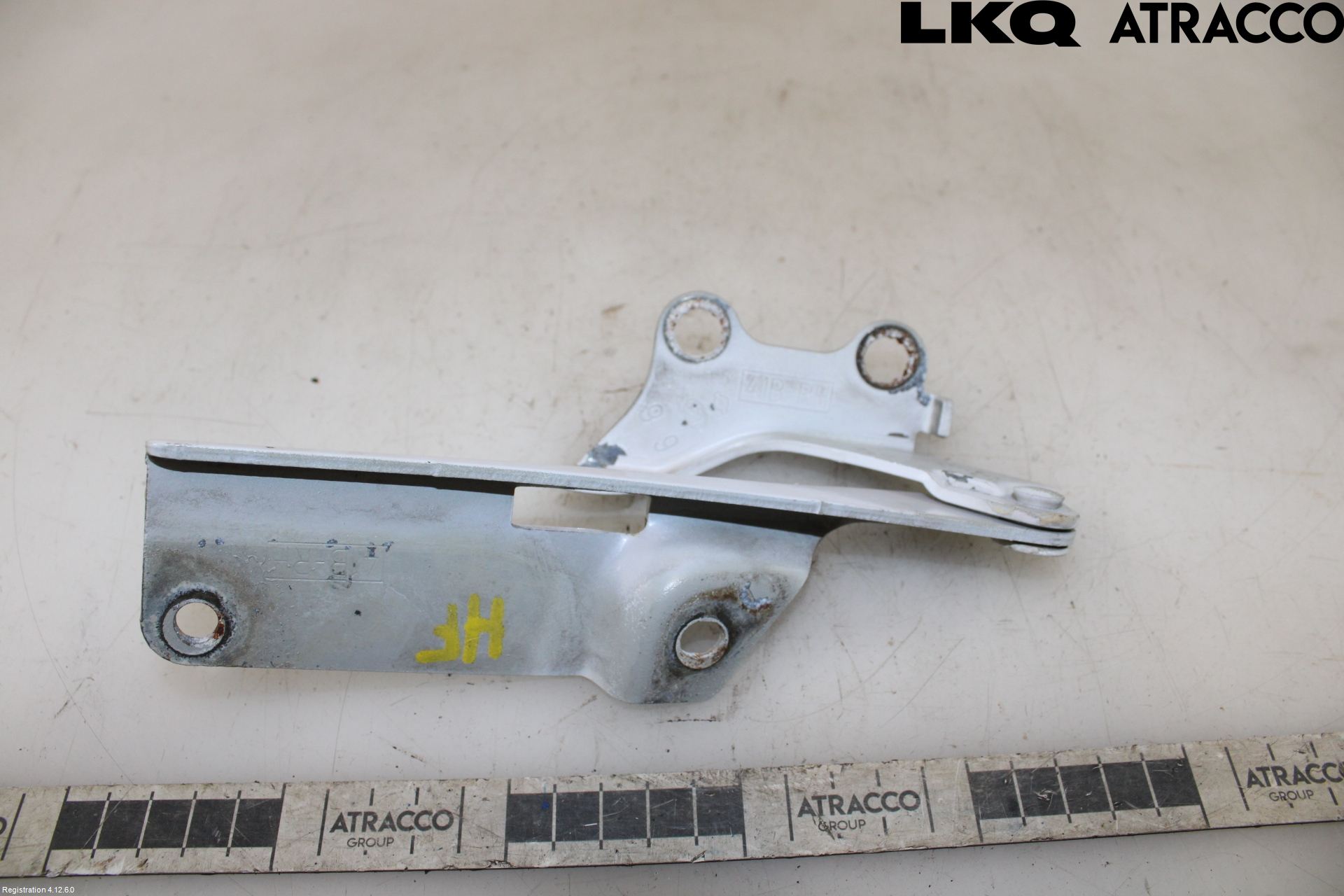 Nissan MICRA 93-98 Huvgångjärn