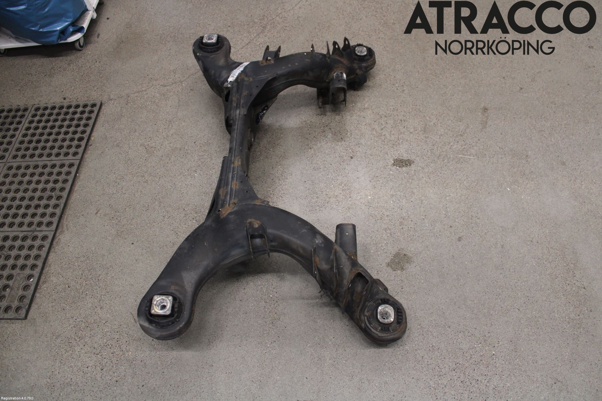 Mercedes-Benz MB CLS (C219) 03-11 Bakaxelbalk