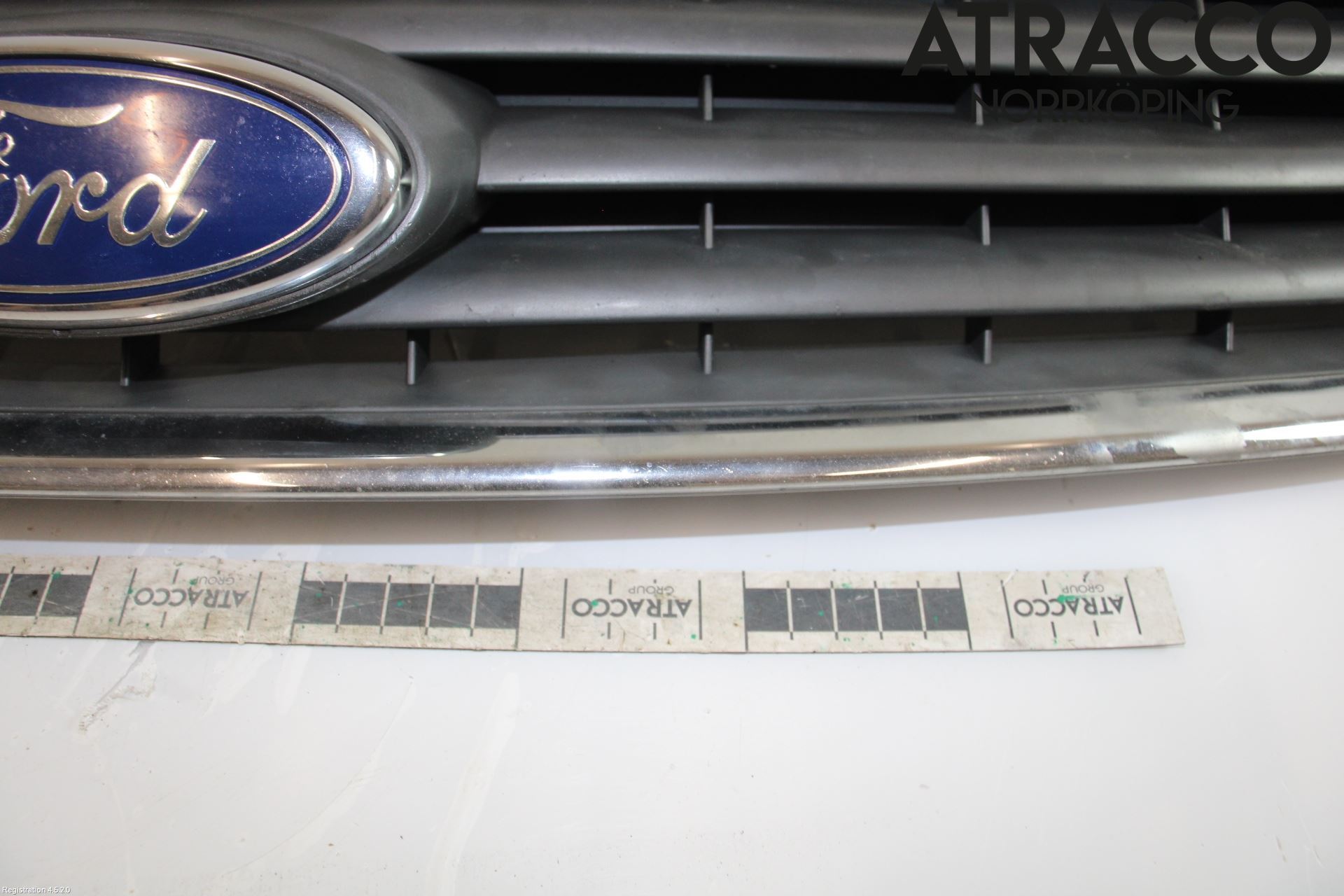 Ford KUGA 08-12 Grill Komp