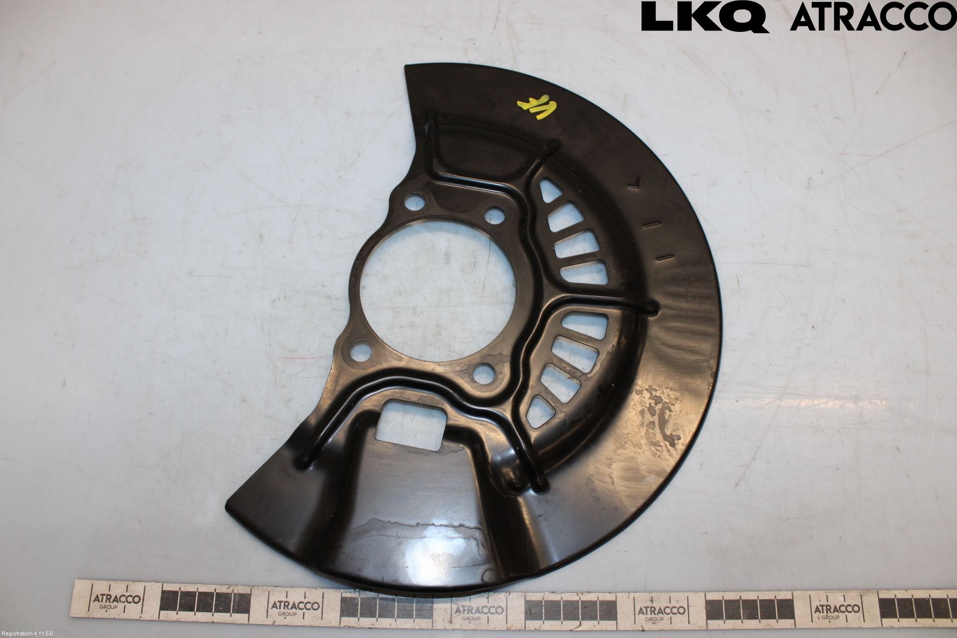 Toyota RAV4 19- Bromssköld Fram