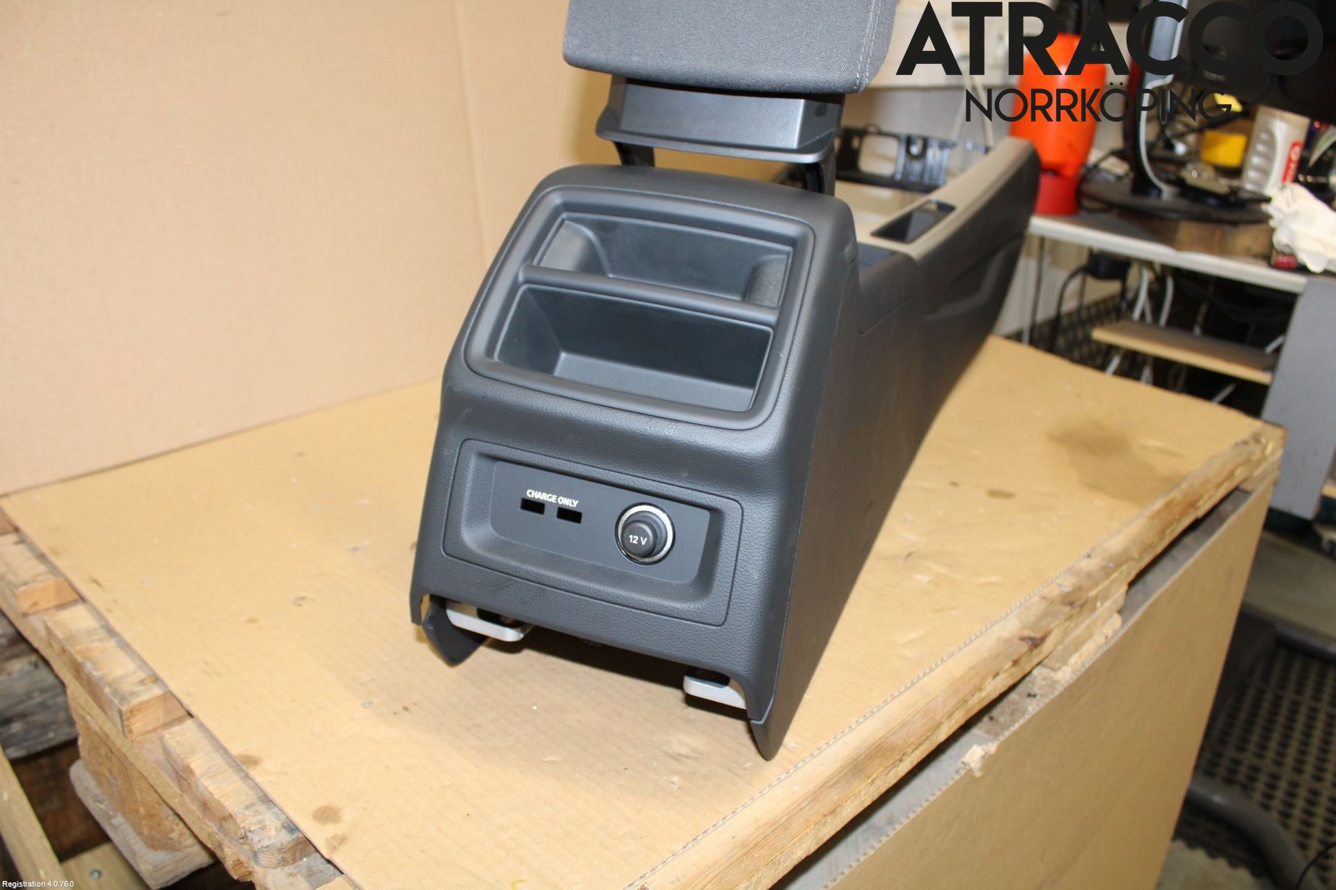 Audi A5 17- Instrumentkonsoll Mitt