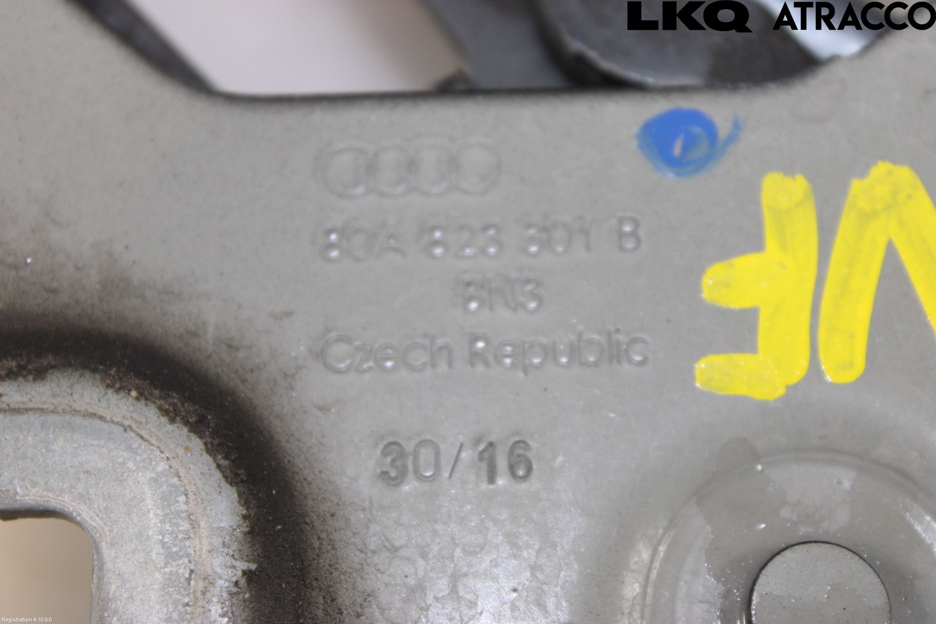 Audi Q5/SQ5 17- Huvgångjärn