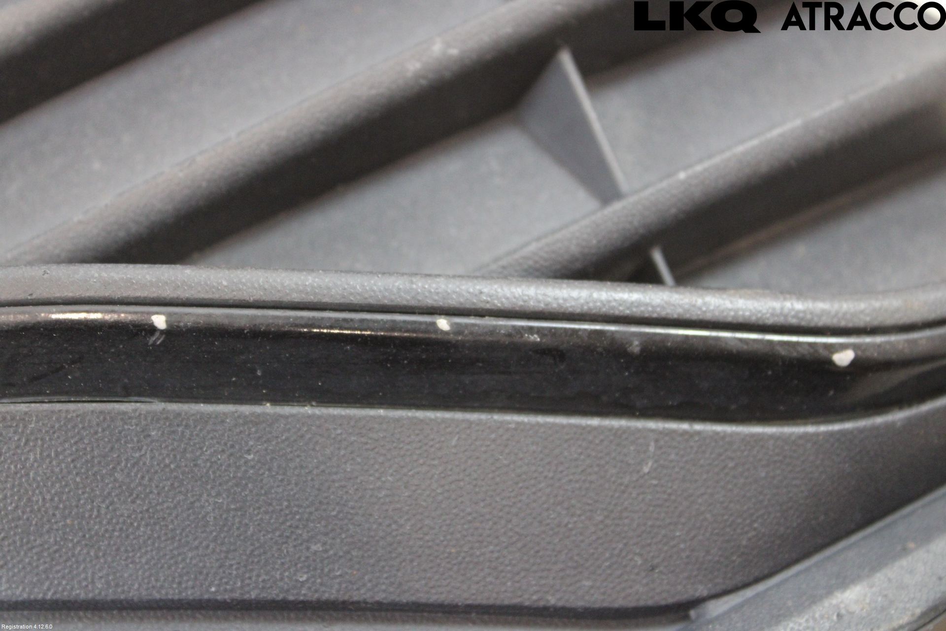 Volkswagen VW POLO 10-17 Dimljussarg Fram