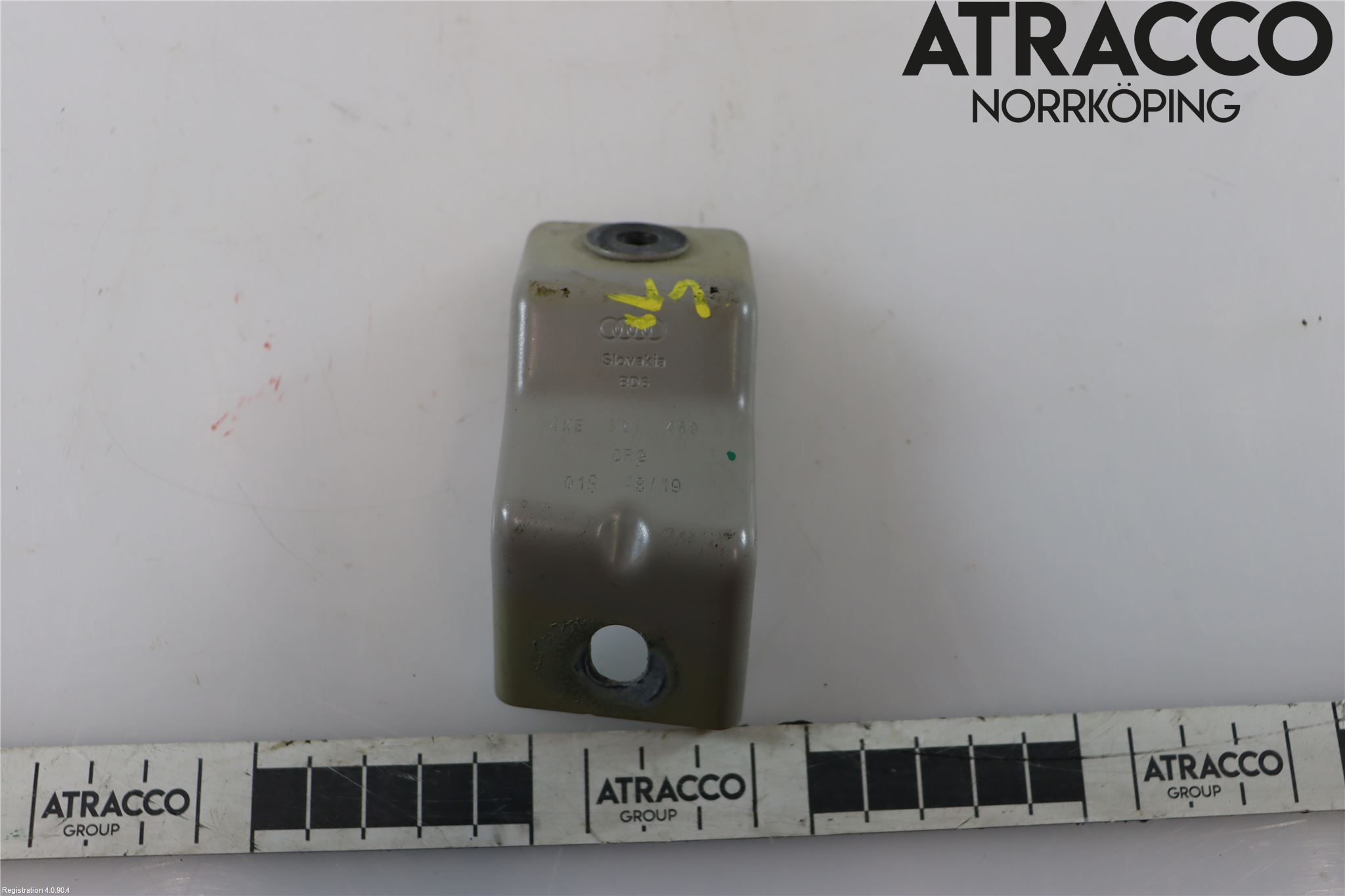 Audi E-TRON, S GE 19- Skärmfäste Fram Vä