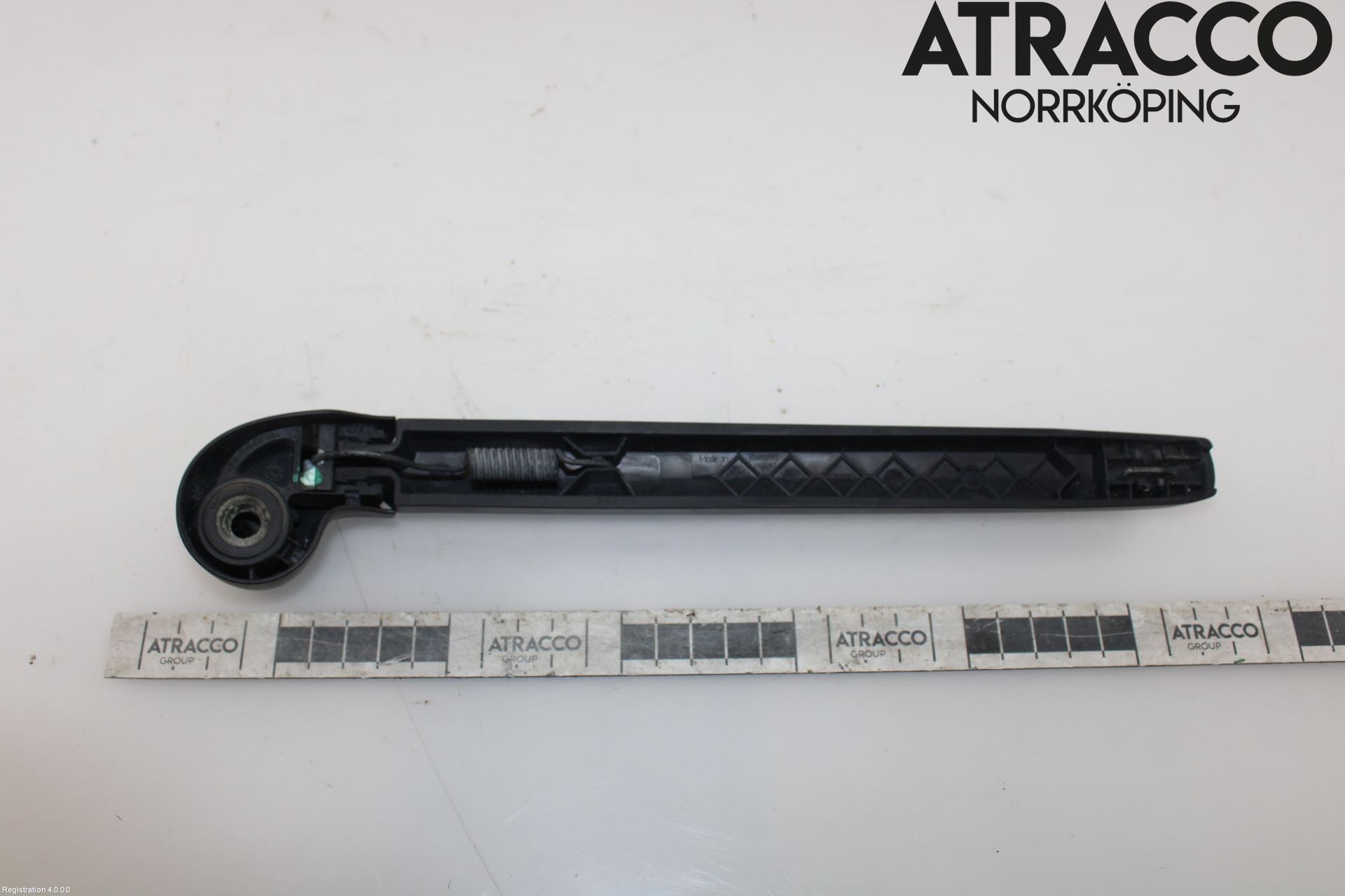 Audi A4/S4 B9 20- Torkararm-Bakruta