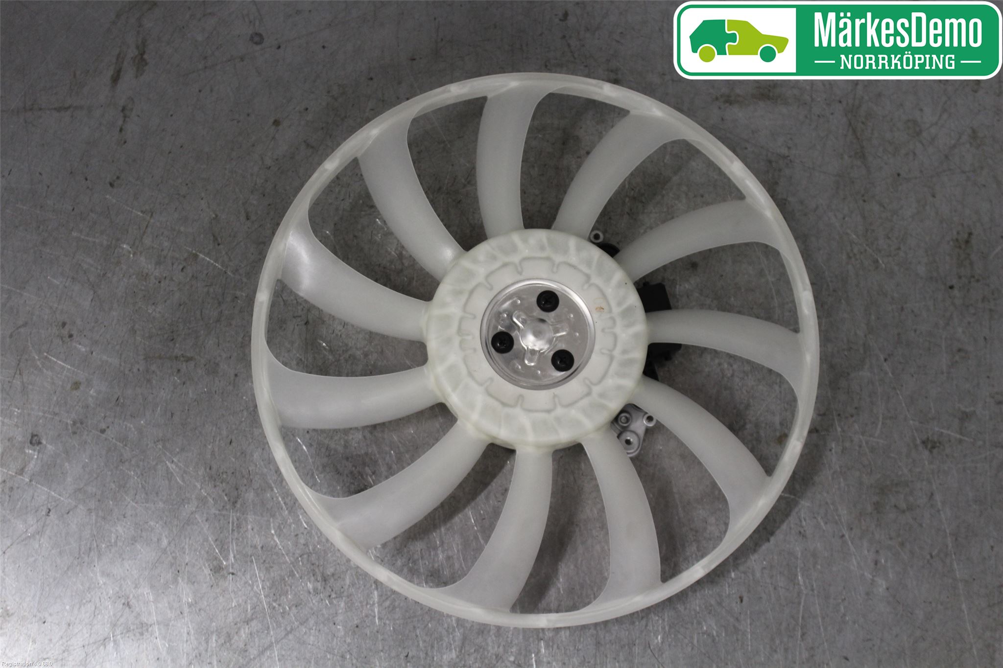 Toyota COROLLA 19- Kylfläkt El