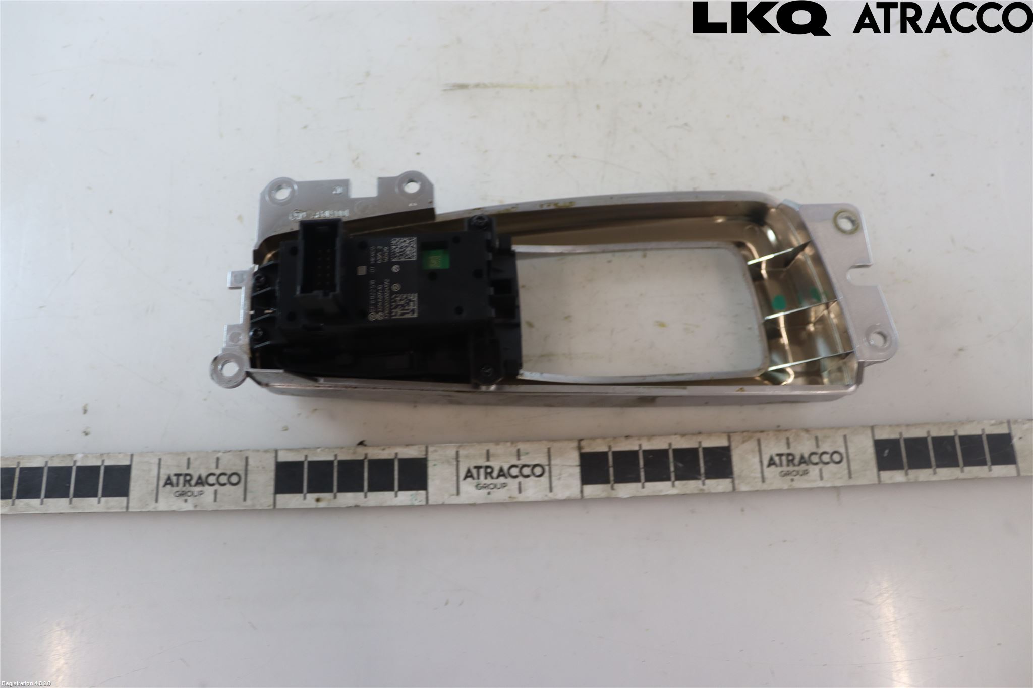 BMW 5 F10/F11/F18 09-17 Strömställare Parkeringsbroms