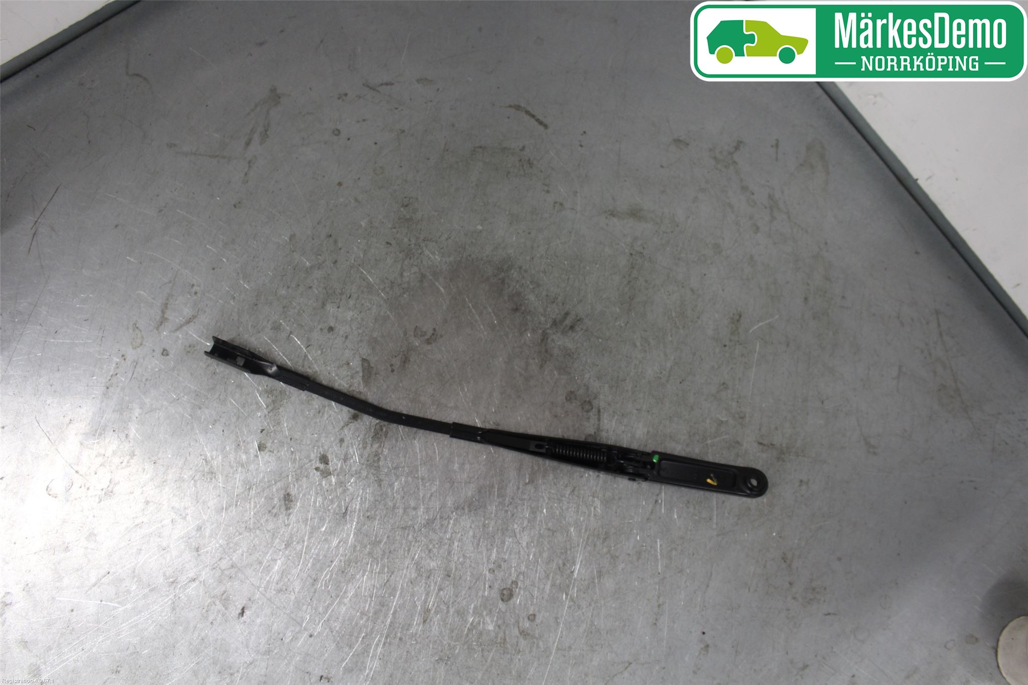 Audi A4/S4 B9 16-19 Torkararm Armar Vindruta
