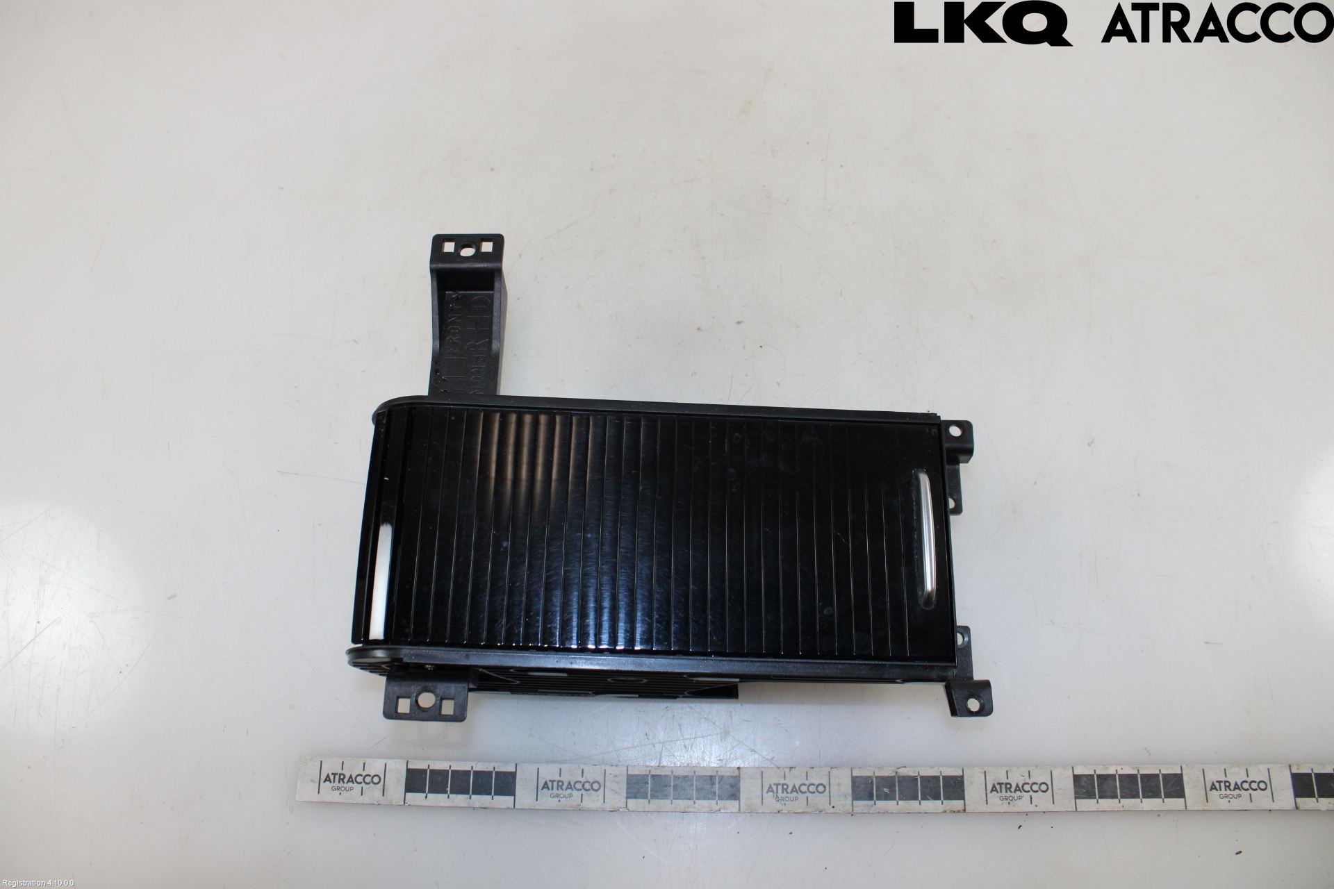 Jaguar F-PACE Mugghållare