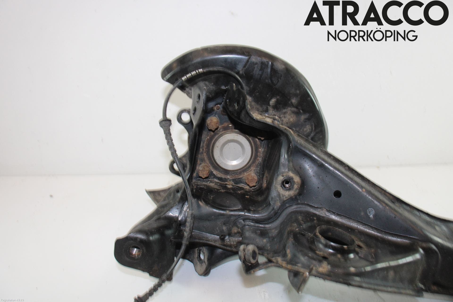 BMW 2 F46 GRAN TOURER 15-22 Hjullagerhus-Spindel Vä B