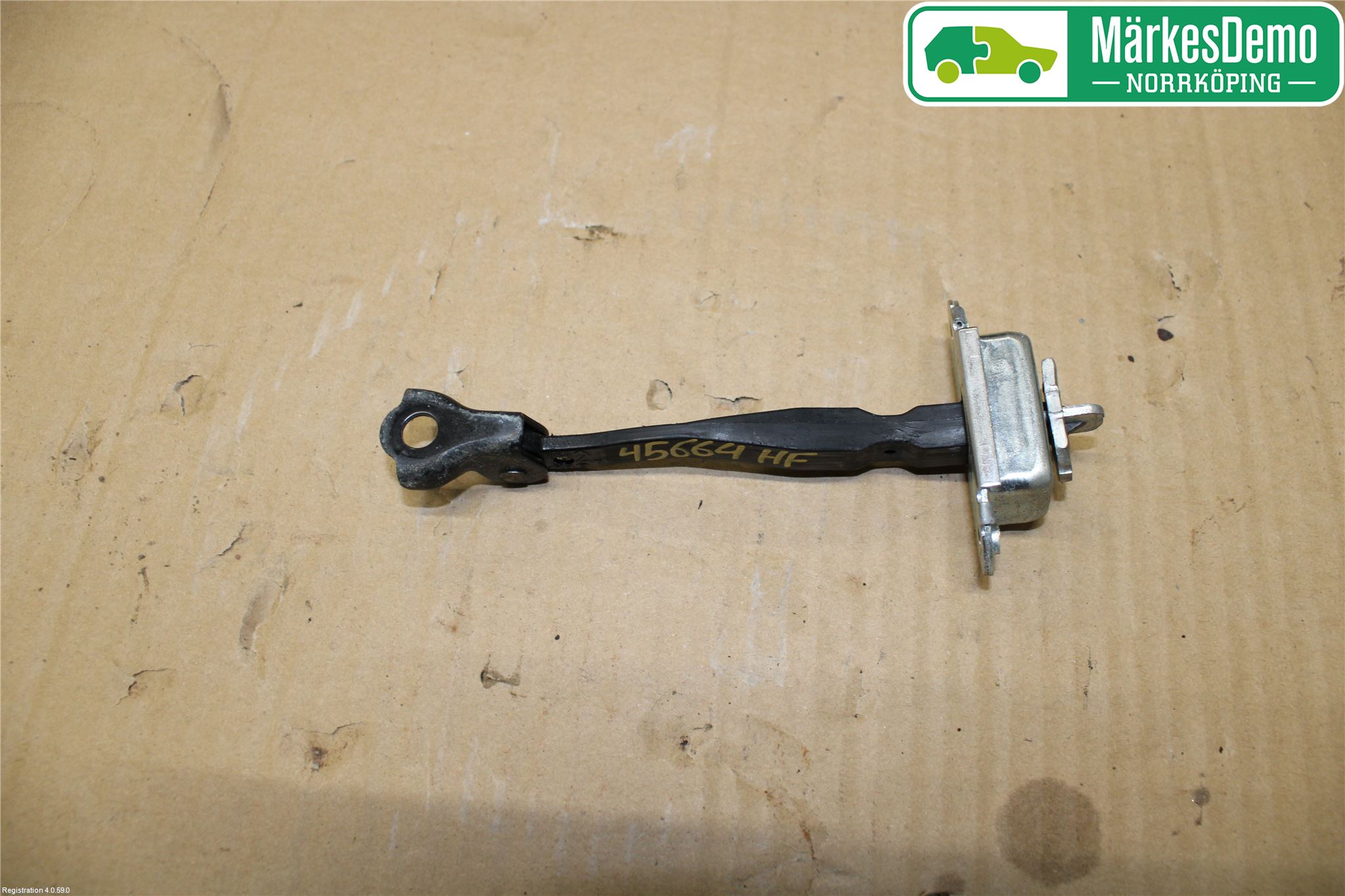 Nissan JUKE 10-14 Dörrstopp