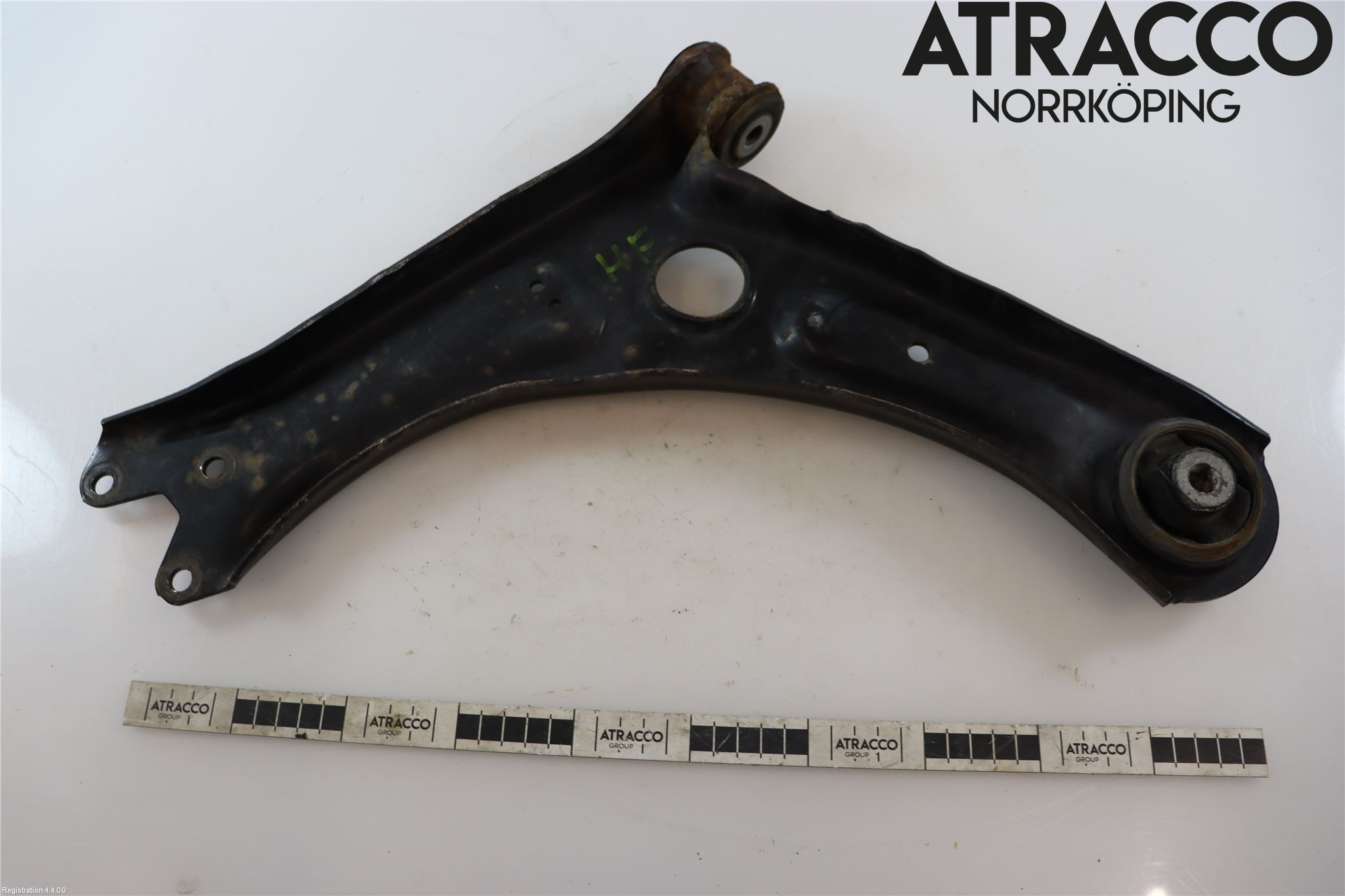 Volkswagen VW CADDY 11-15 Bärarm Fram Undre Hö