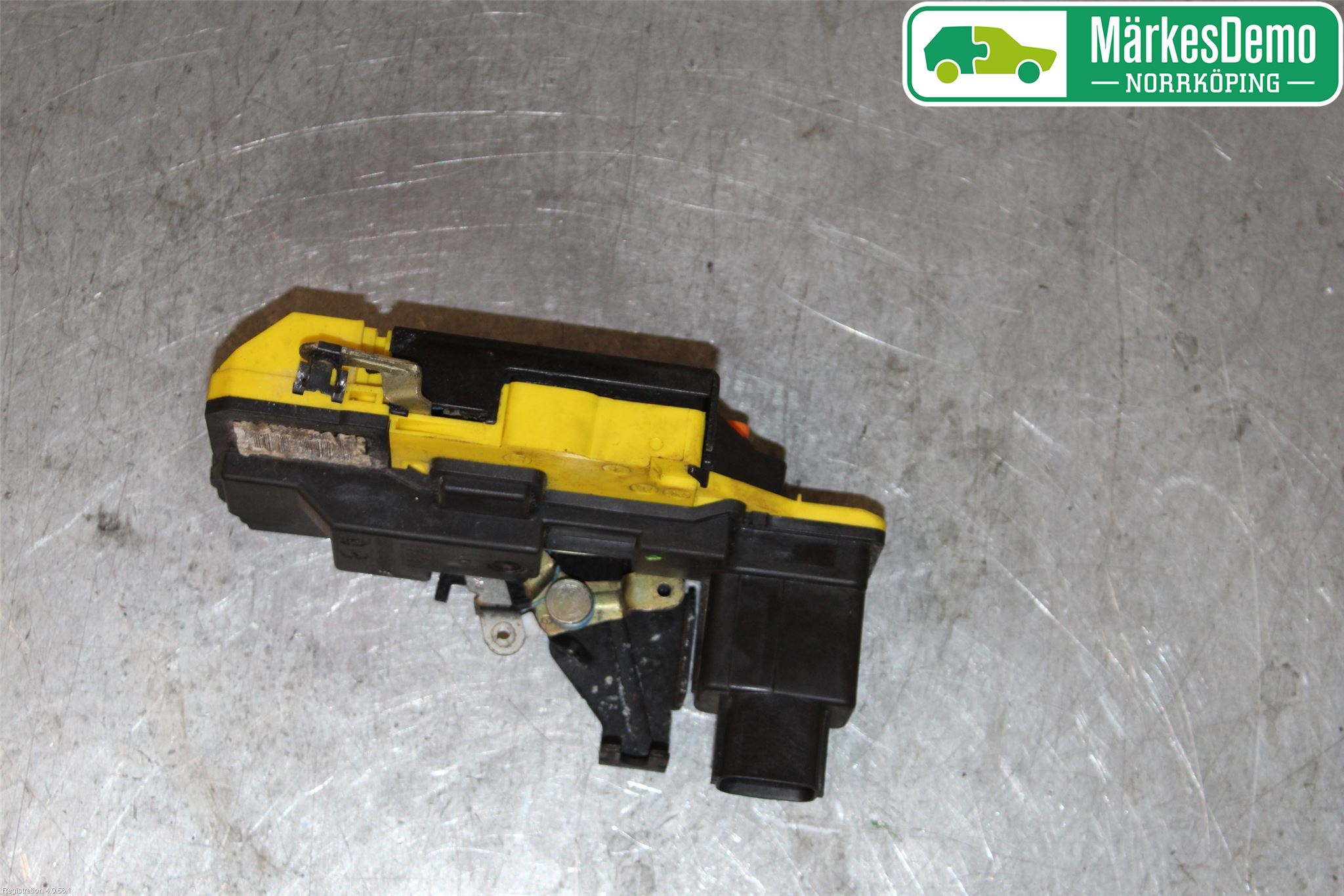 Volvo V70 05-08 Låskista-Dörrlås