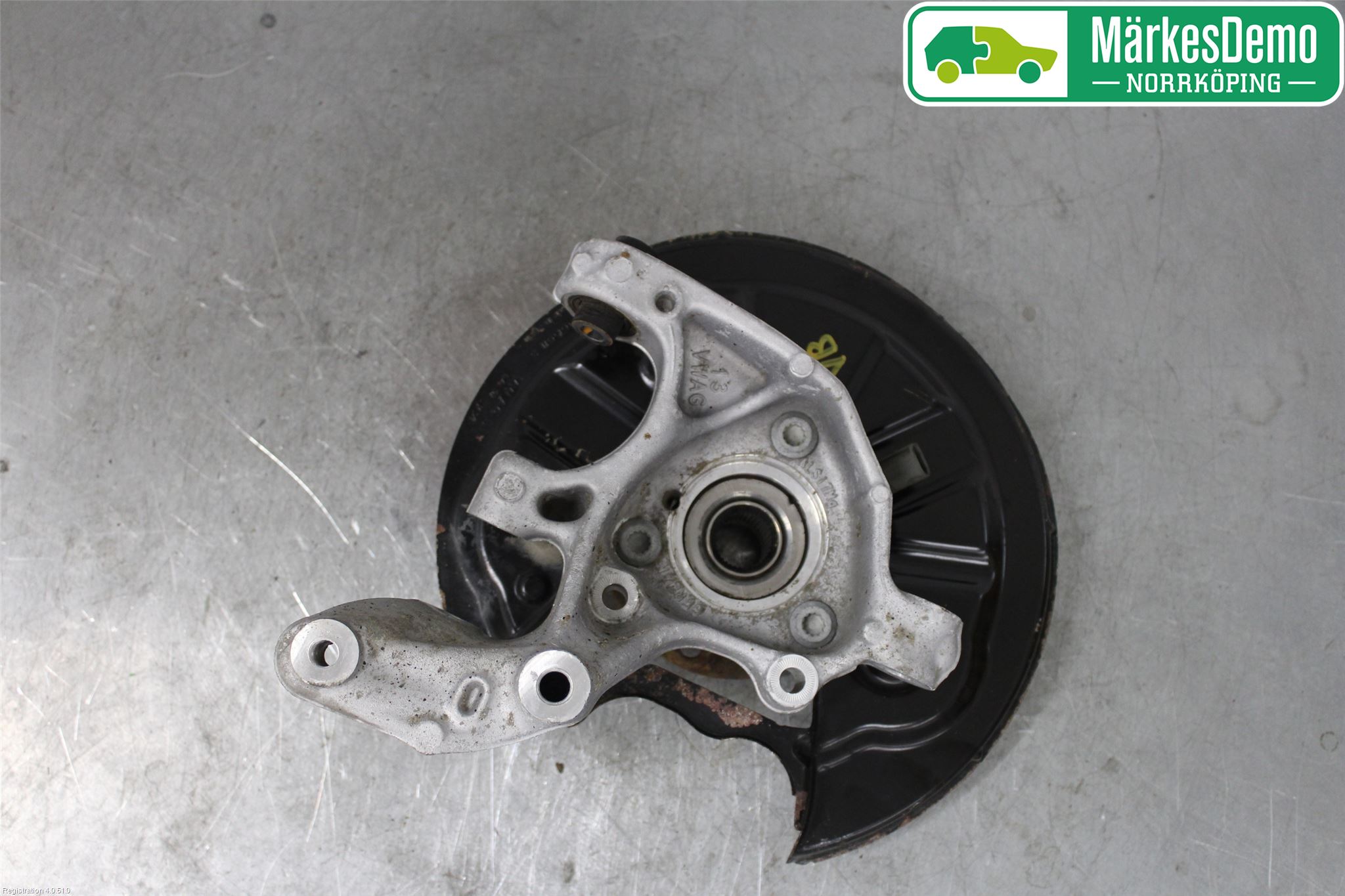 Skoda SUPERB 16-24 Hjullagerhus-Spindel Vä B