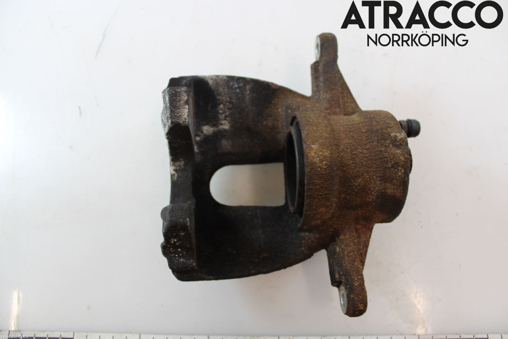 Toyota AVENSIS 03-06 Bromsok Fram Vänster