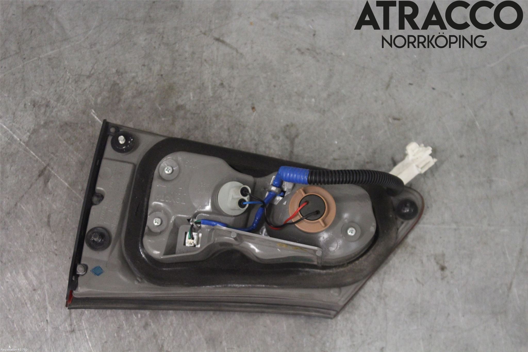 Lexus IS 220d/250/350 06-13 Bakljus Lucka Vä