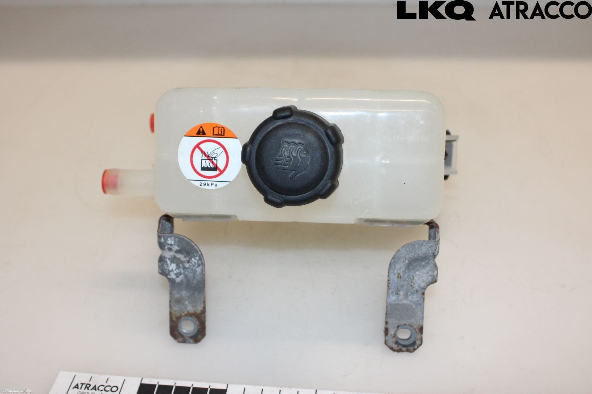 Mitsubishi OUTLANDER 13-21 Expansionstank