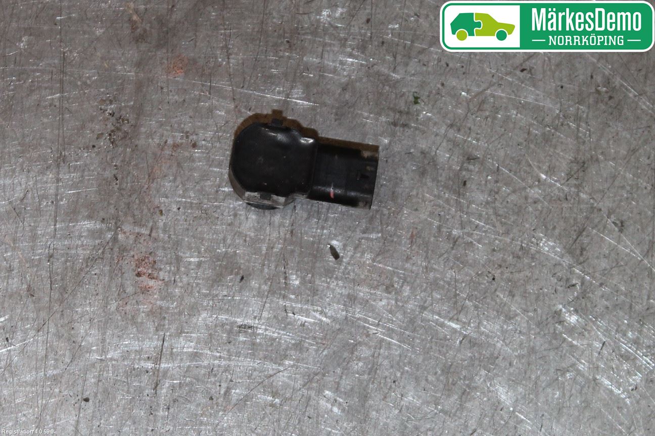 Volvo V40 12-19 Parkeringshjälp Backsensor