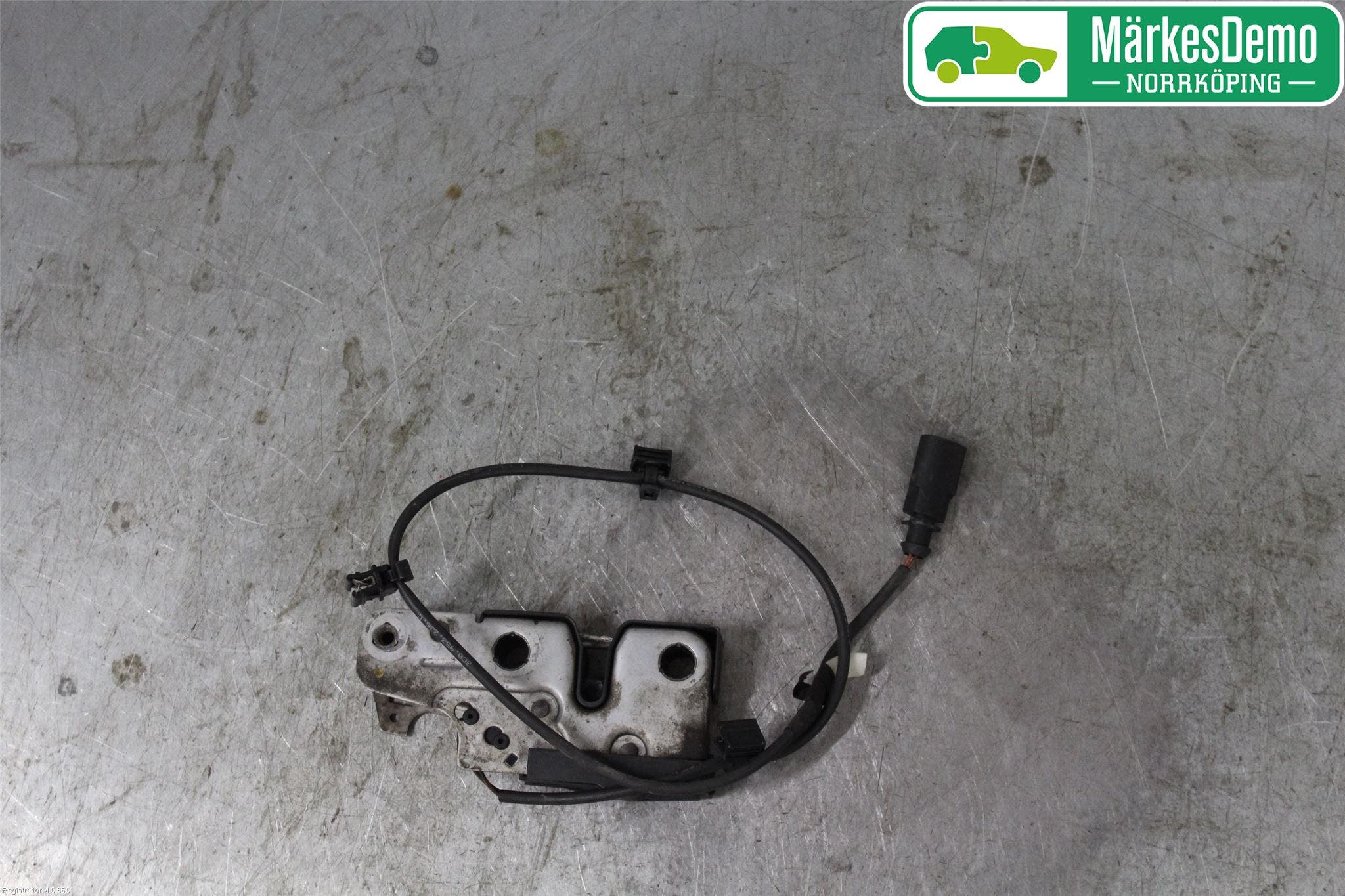 Volkswagen VW PASSAT 05-11 Huvlås