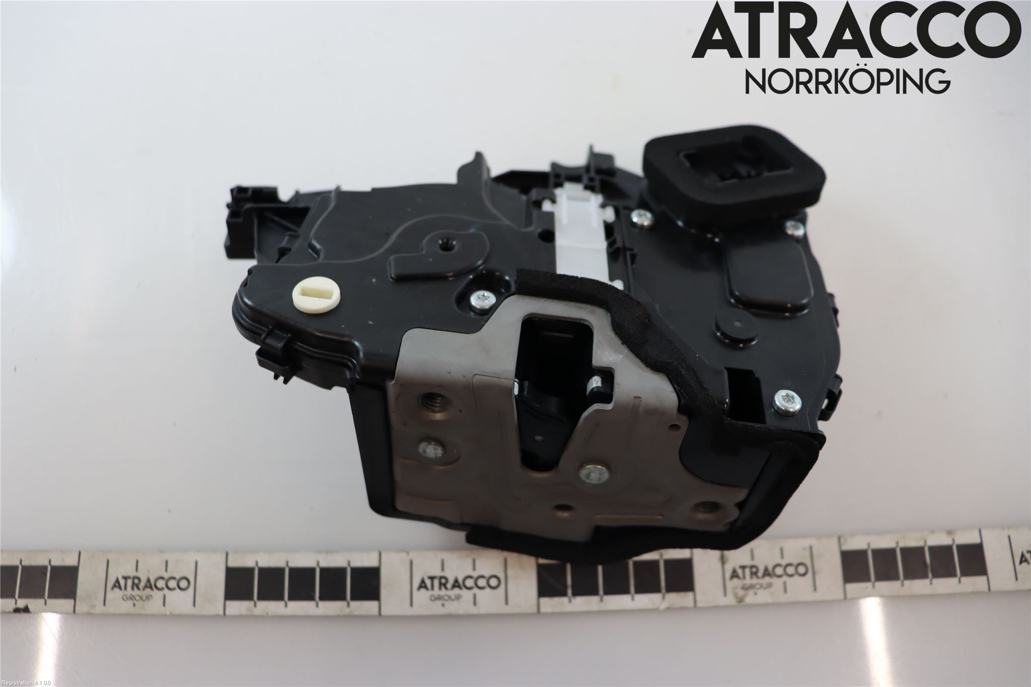 Skoda KAMIQ 20- Låskista-Dörrlås