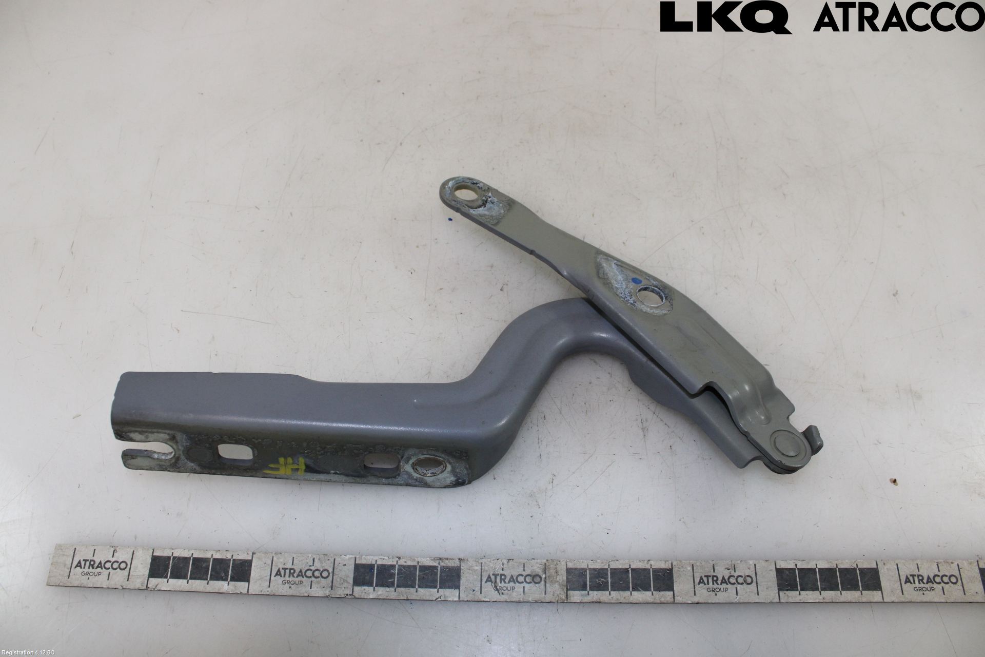 Volkswagen VW ID.4 21- Huvgångjärn