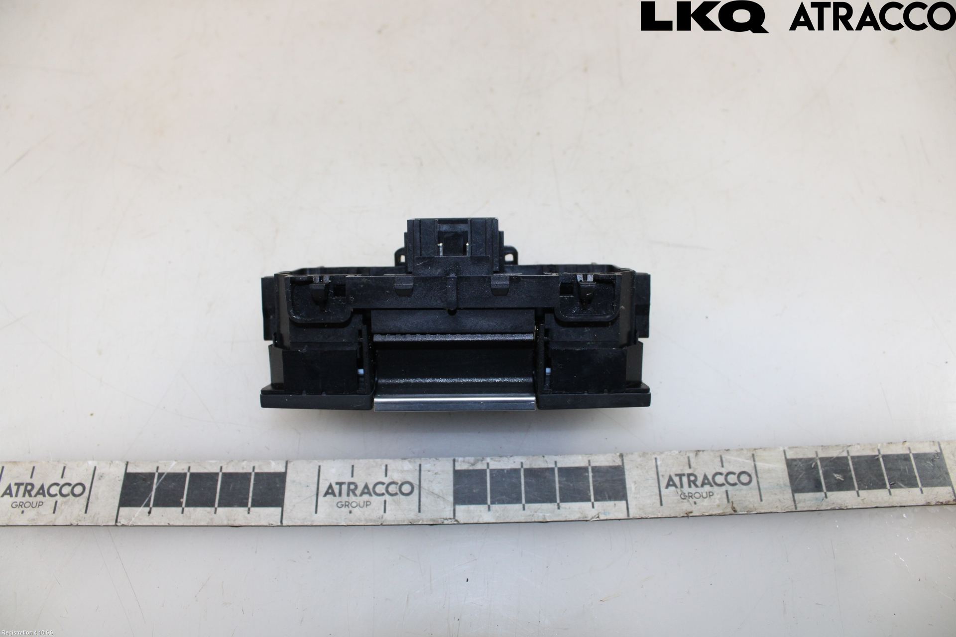 Cupra FORMENTOR 21- Strömställare Parkeringsbroms