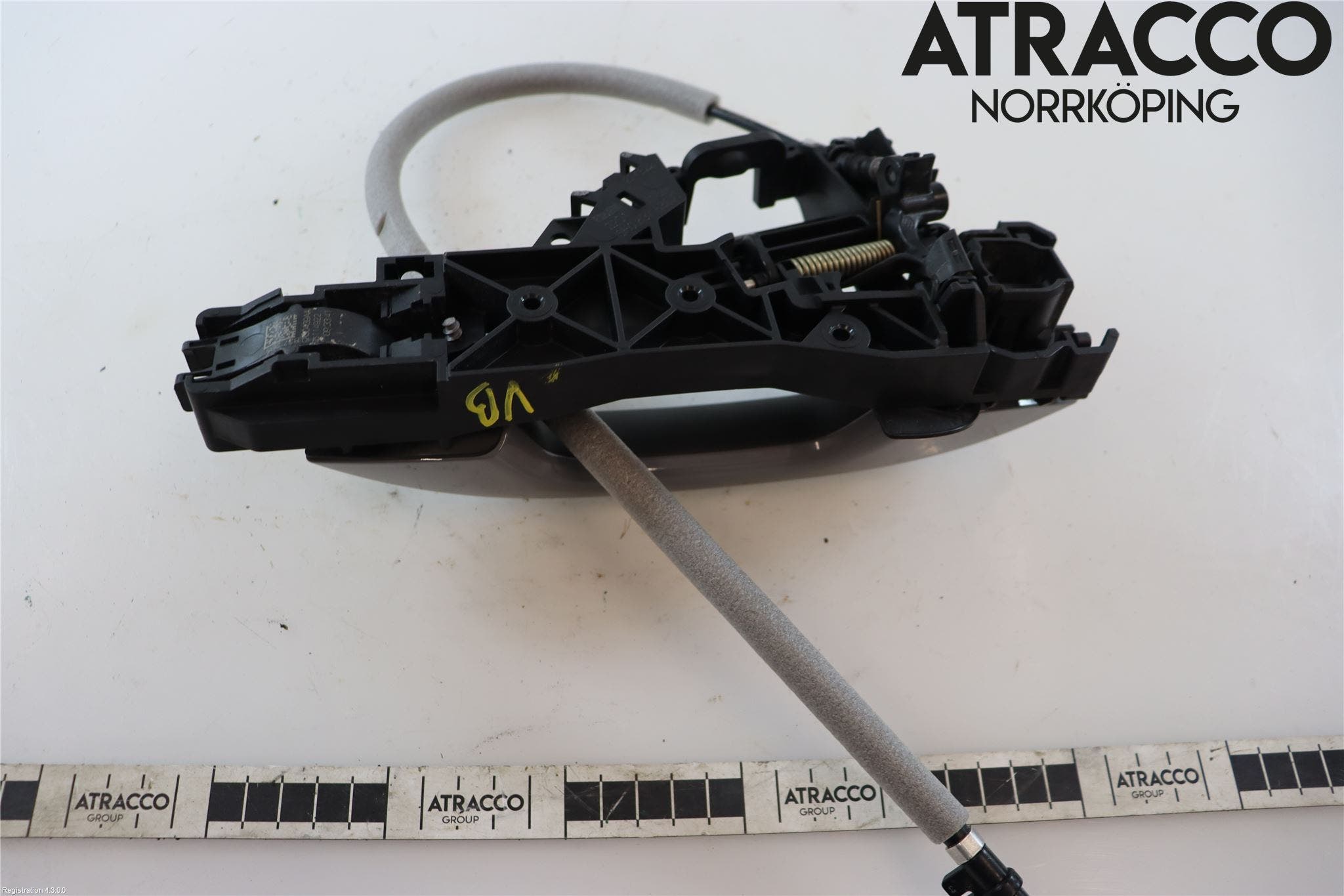 CUPRA BORN 22- Dörrhandtag Yttre Vä