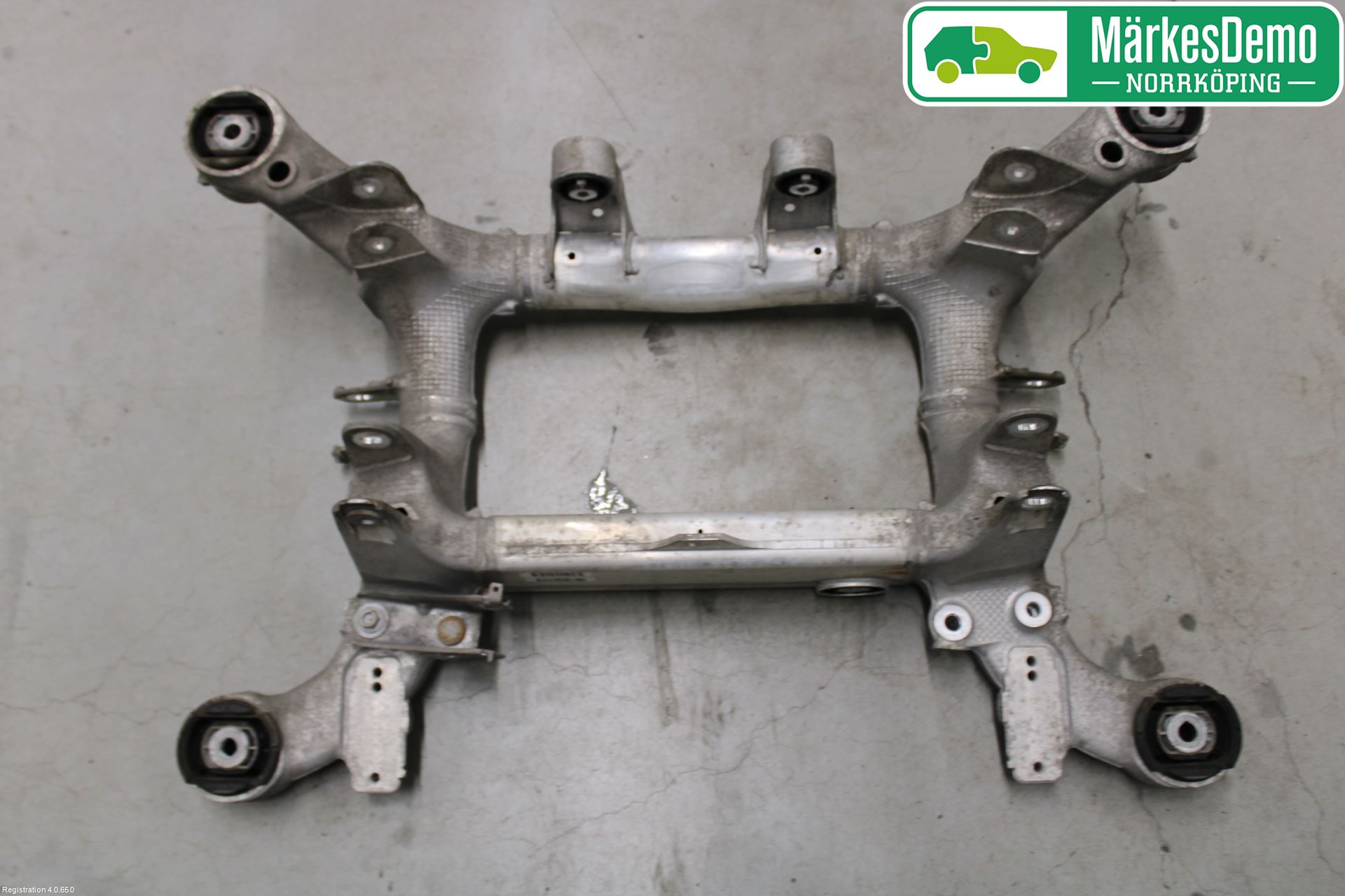 BMW 5 F10/F11/F18 09-17 Bakaxelbalk