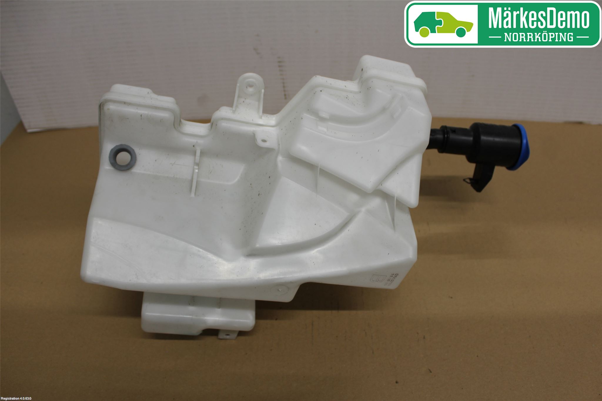 Jaguar I-PACE 18- Spolartank Vindruta-Strål